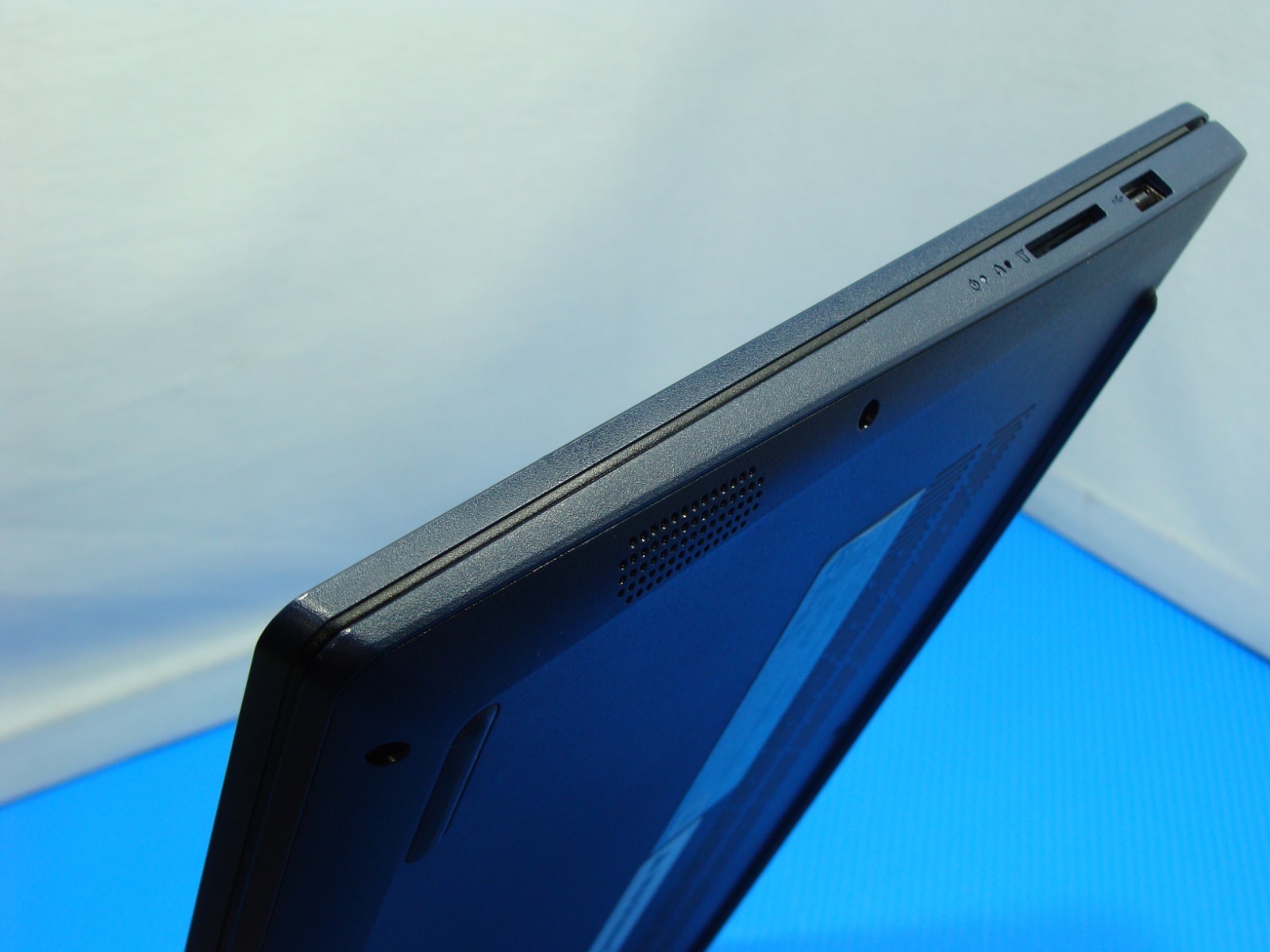 Lenovo IdeaPad 1 15IAU7 15.6″ FHD TOUCH i5-1235U 1.3GHz 8GB 512GB SSD 95t +PA