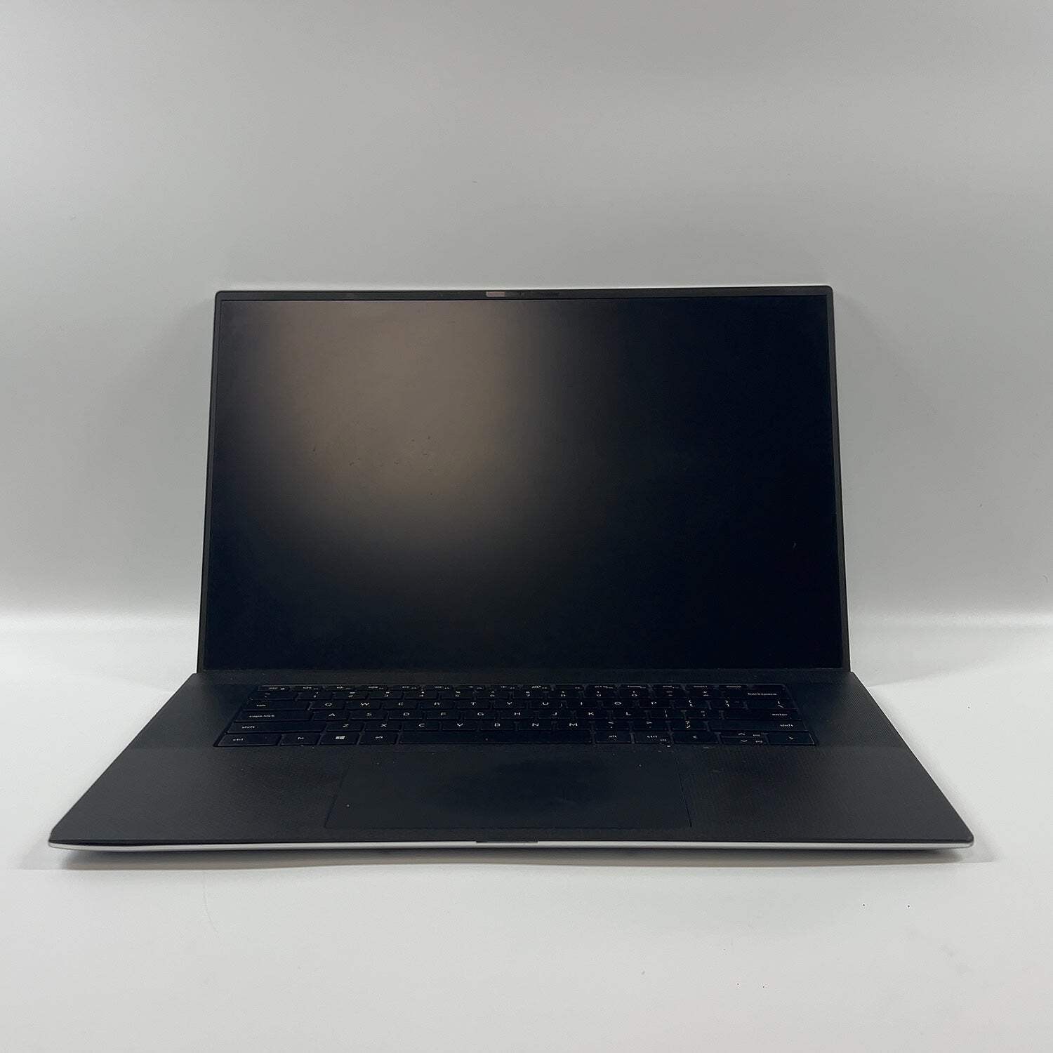 Dell XPS 9700 17.3″ i7-10750H 2.6GHz 16GB RAM 512GB SSD GeForce GTX 1650 Ti