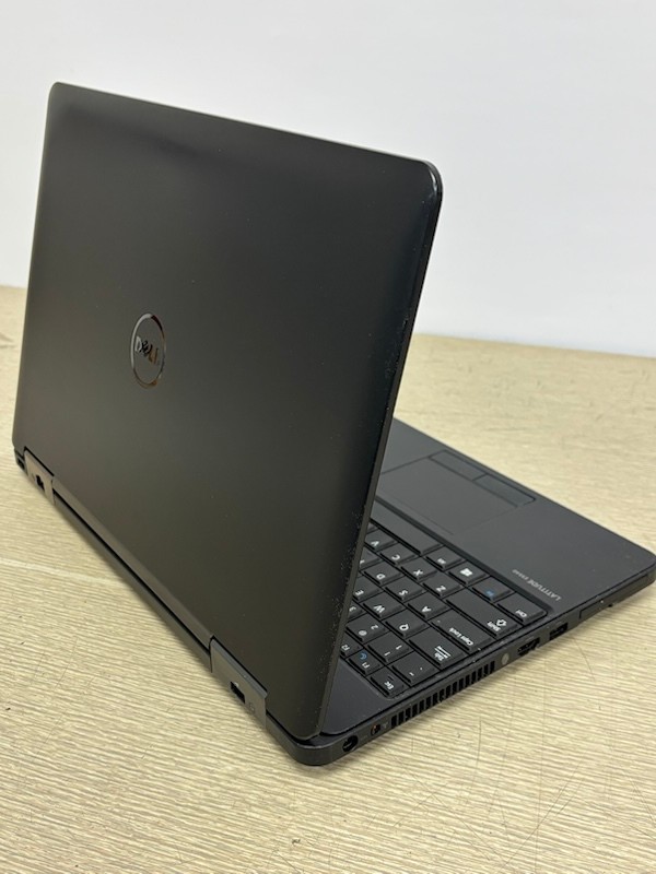 Dell Latitude E5540 15.6″ Laptop i5-4310U @2.0GHz 6GB RAM 320GB HDD Windows 10P