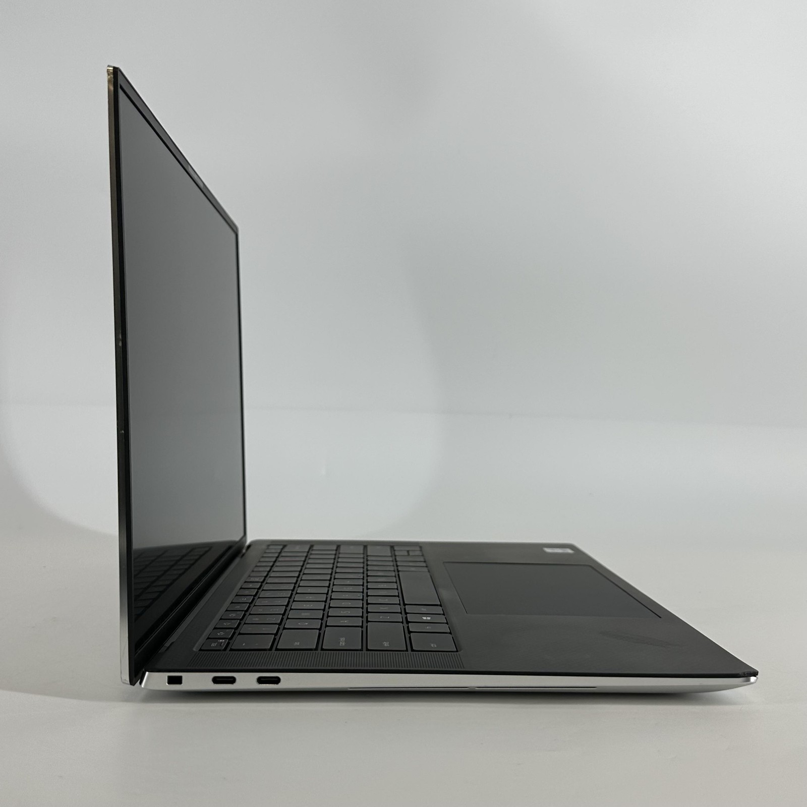 Dell XPS 15 9500 FHD+ i9-10885H 2.40GHz 64GB 2TB SSD GTX 1650 Ti BENT FRAME