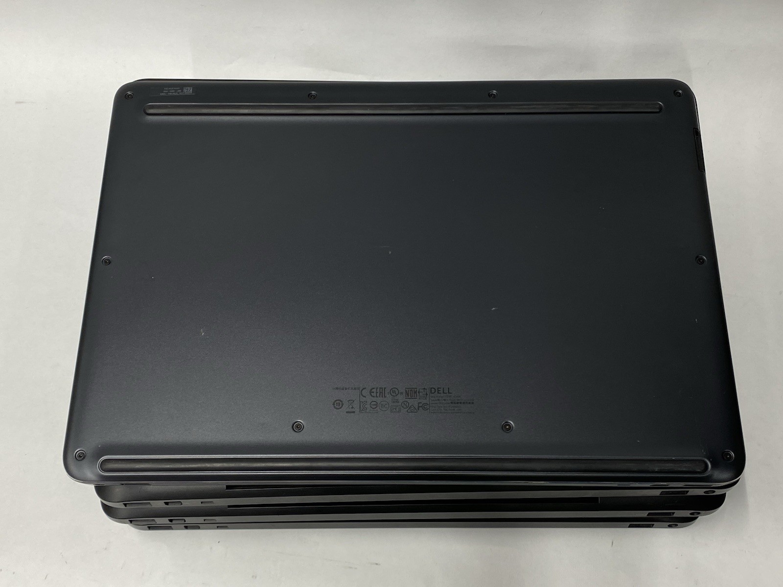 Lot of (9) Dell Latitude 7350 – Touch FHD – M-5Y71 – No RAM/SSD/OS – READ