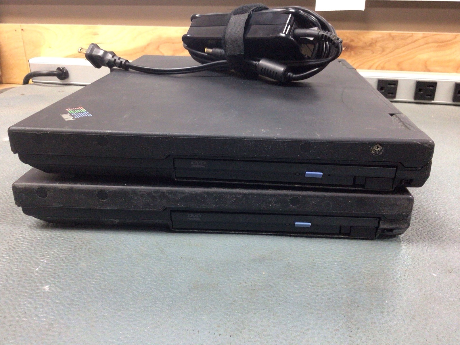 Lot 2x Vintage IBM ThinkPad T20 Series AS IS For Parts