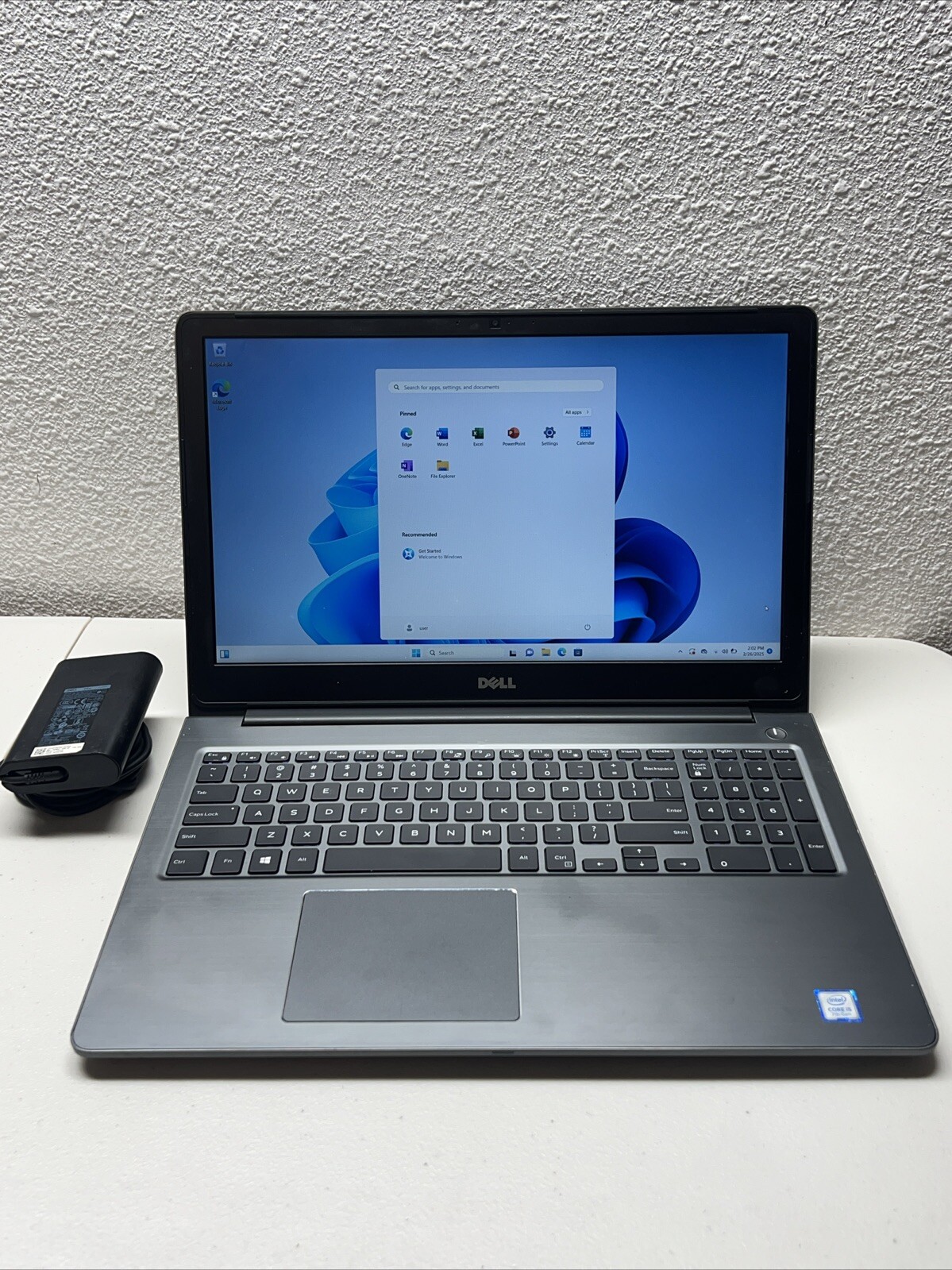 Dell Vostro 5568 15.6″ Laptop/Intel i5-7200U/16GB RAM/256GB SSD/Win 11 Pro