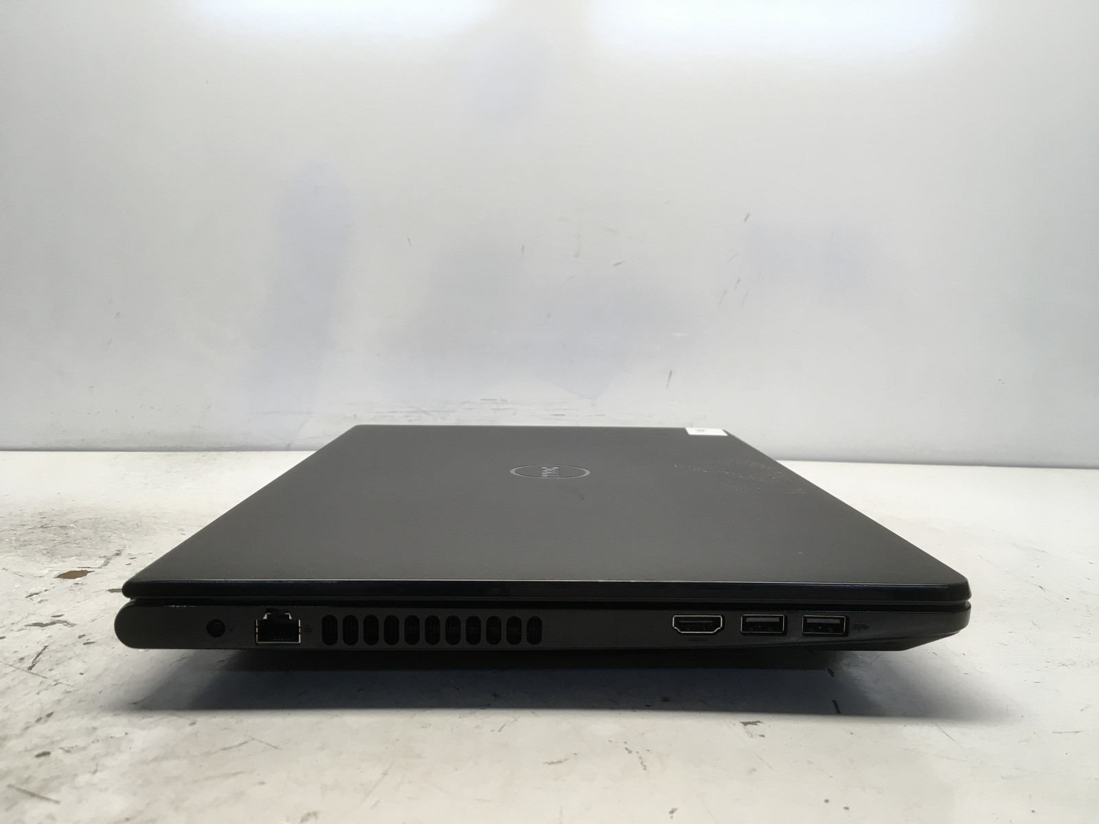 Dell Inspiron 15-3567 Intel i5-7200U 2.5GHz 8 GB NO HDD No Batt