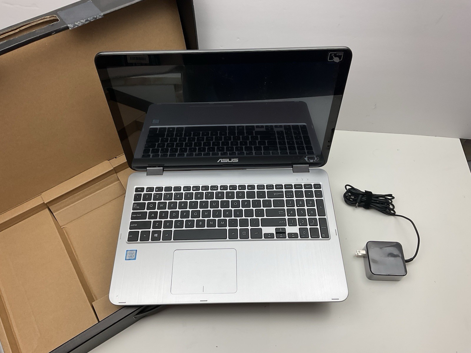ASUS Vivobook Flip R518U 15.6 Touch Laptop i5-7200U 8Gb NO HDD FOR PARTS