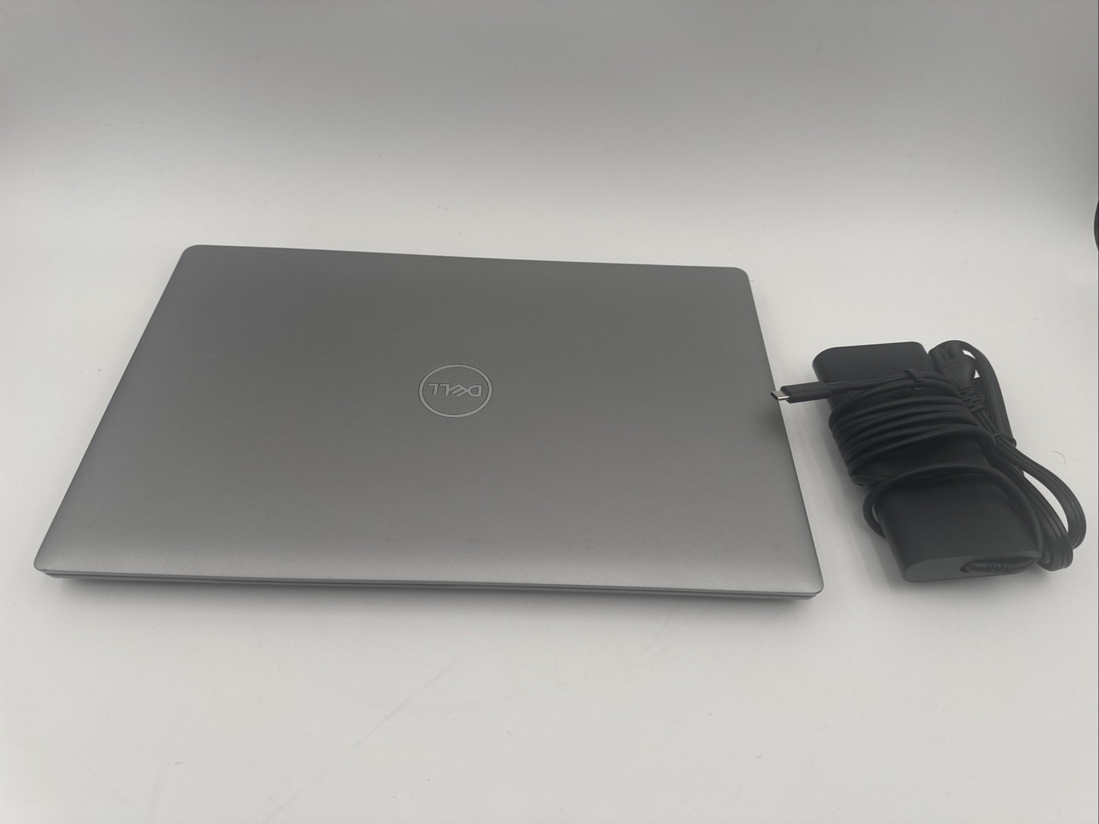 Dell Precision 3561 Laptop – 2.5 GHz i7-11850H 32GB 512GB SSD T1200 15.6″