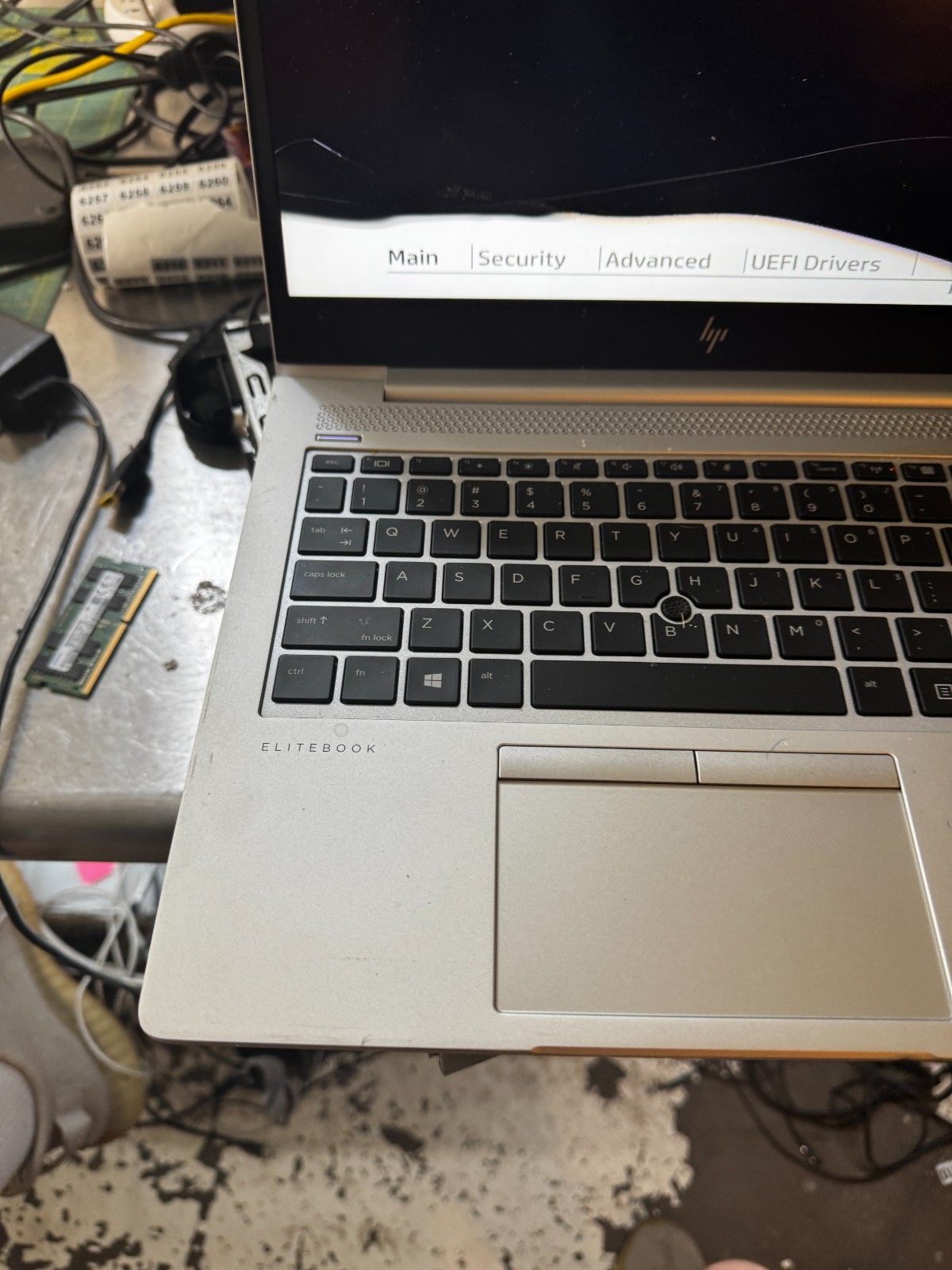 hp mt44 AMD Ryzen 3 Pro 2300U Laptop for Parts/Repair #6210