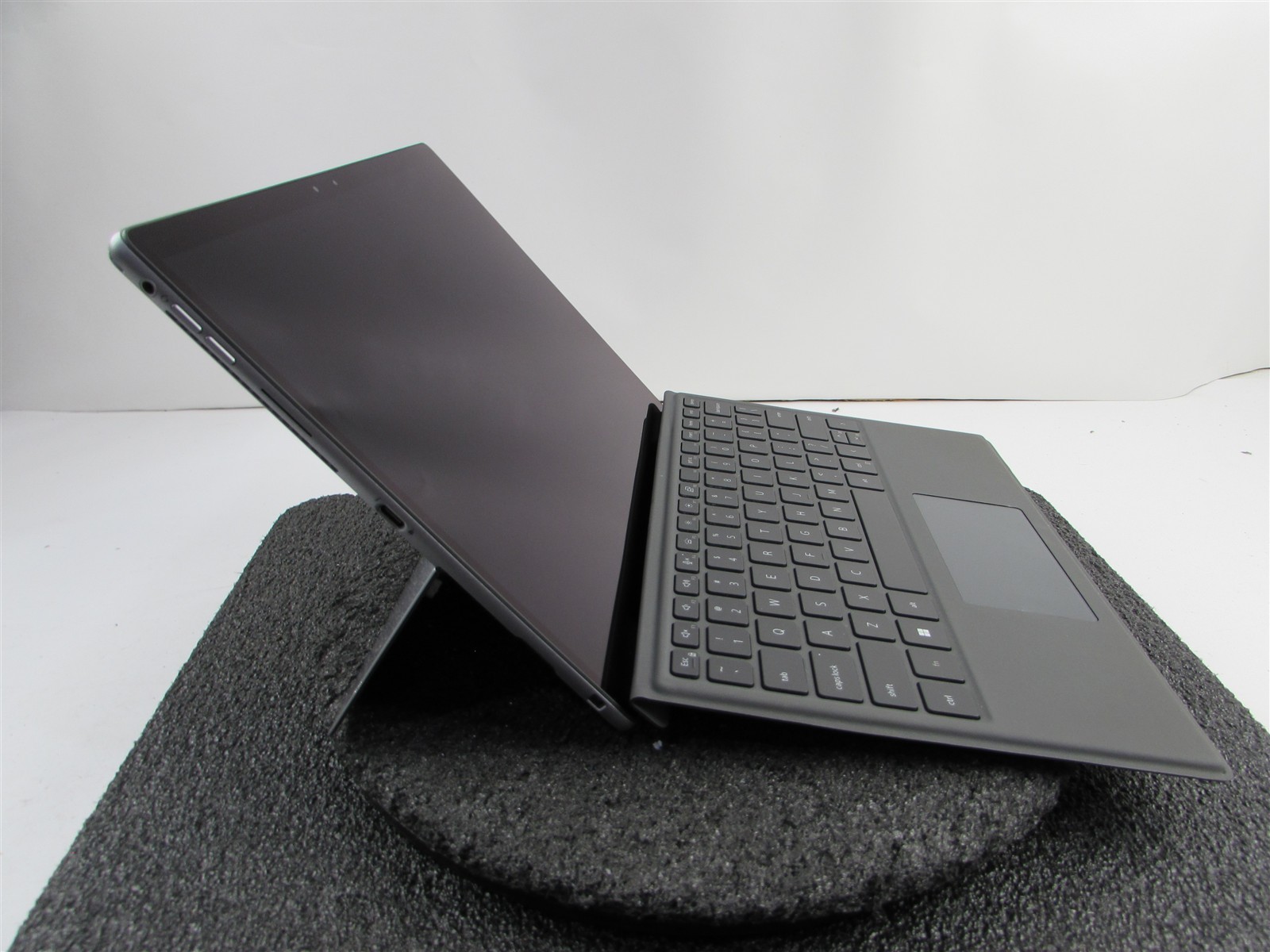 DELL LATITUDE 7320 (Detachable) 1920X1280 I5-1140G7 256GB 16GB RAM NO O.S/BATT