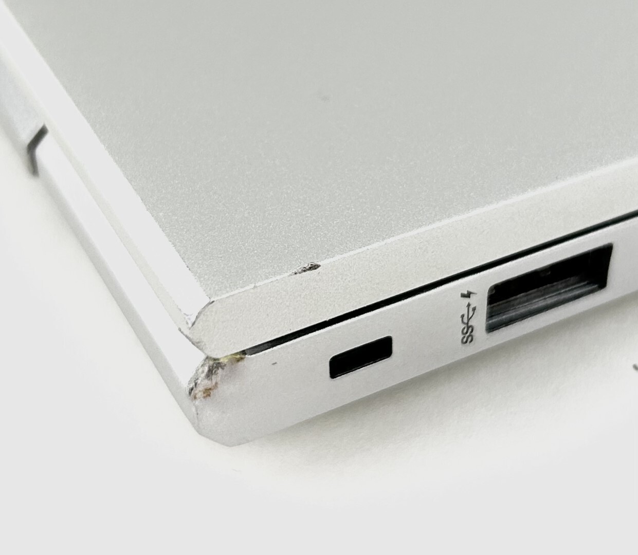 HP EliteBook 840 G8 14″ FHD i5-1145G7 16GB 256GB SSD W11P Laptop U