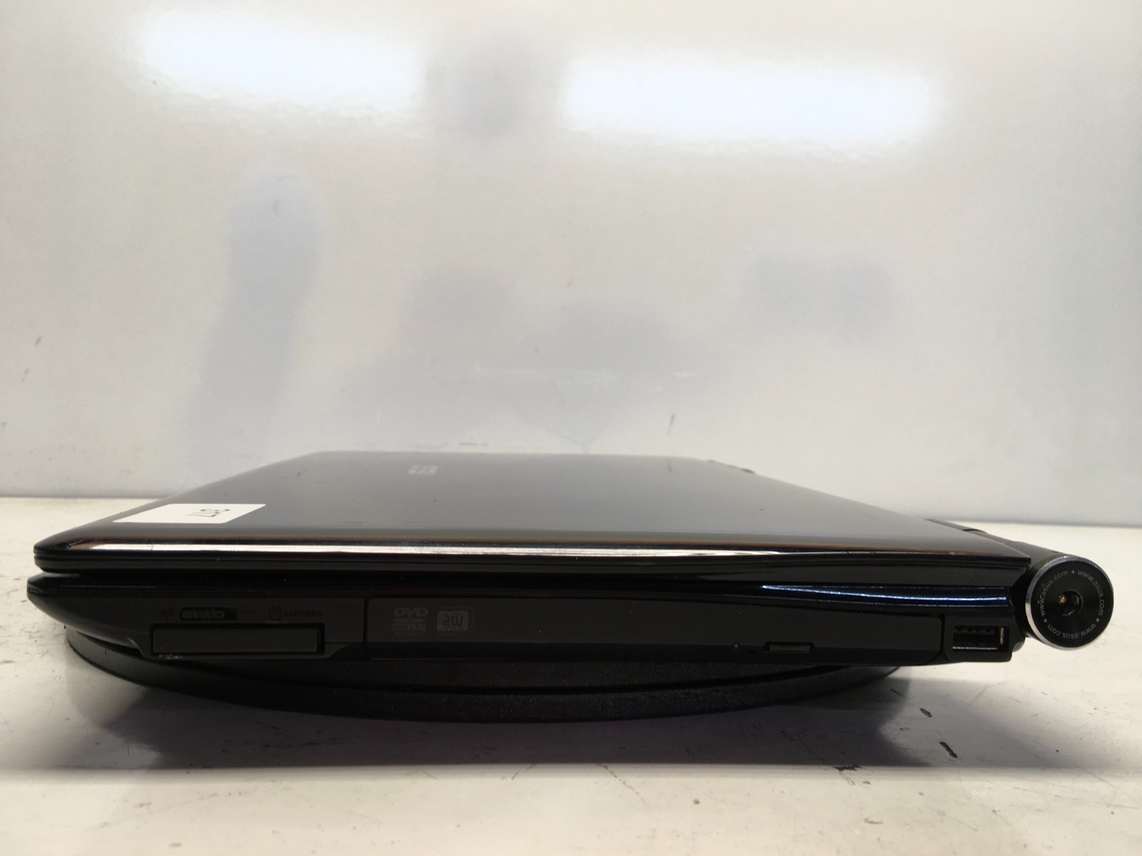 Asus U81A Intel Core 2 Duo T6500 2.1GHz 4 GB NO HDD