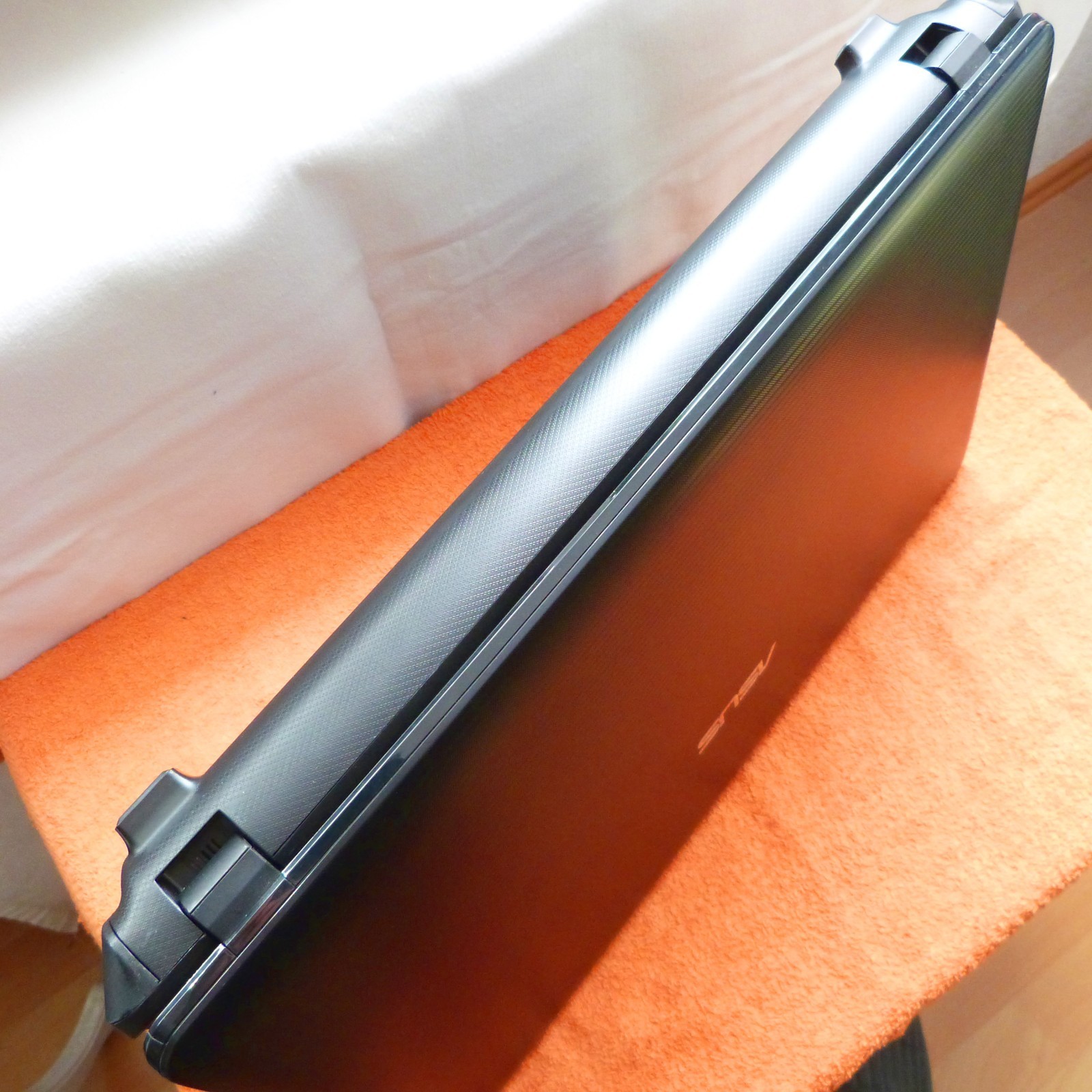 Asus K95 18 inch cinema monster FULLHD l 2TB SSD HDD Windows 11 l 16GB RAM…