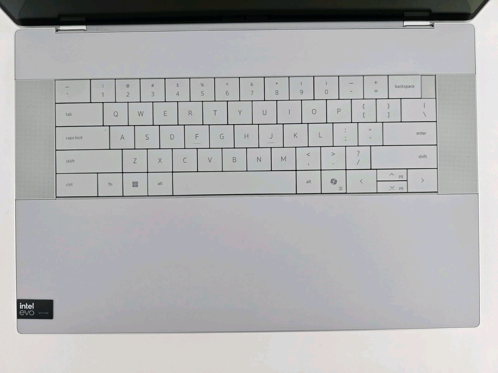 Dell XPS 16 9640 4K OLED TOUCH 2.5 GHz Ultra 9 185H 32GB 1TB SSD RTX 4060 – Good