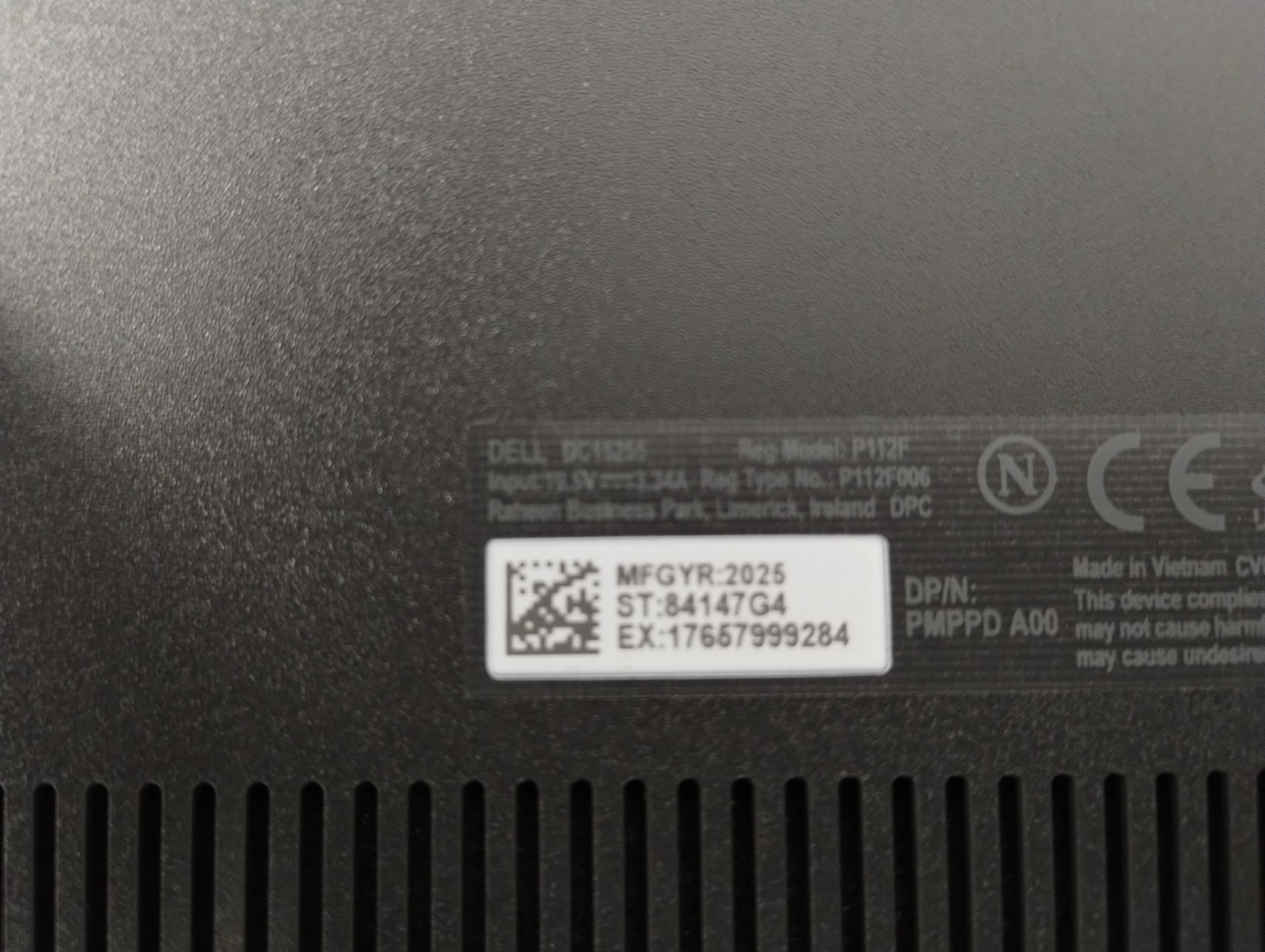 DELL 15 DC15255 G8MK9 AMD Ryzen 7 7730U, 2.00 GHz, 16 GB RAM, 512 GB NVMe SSD