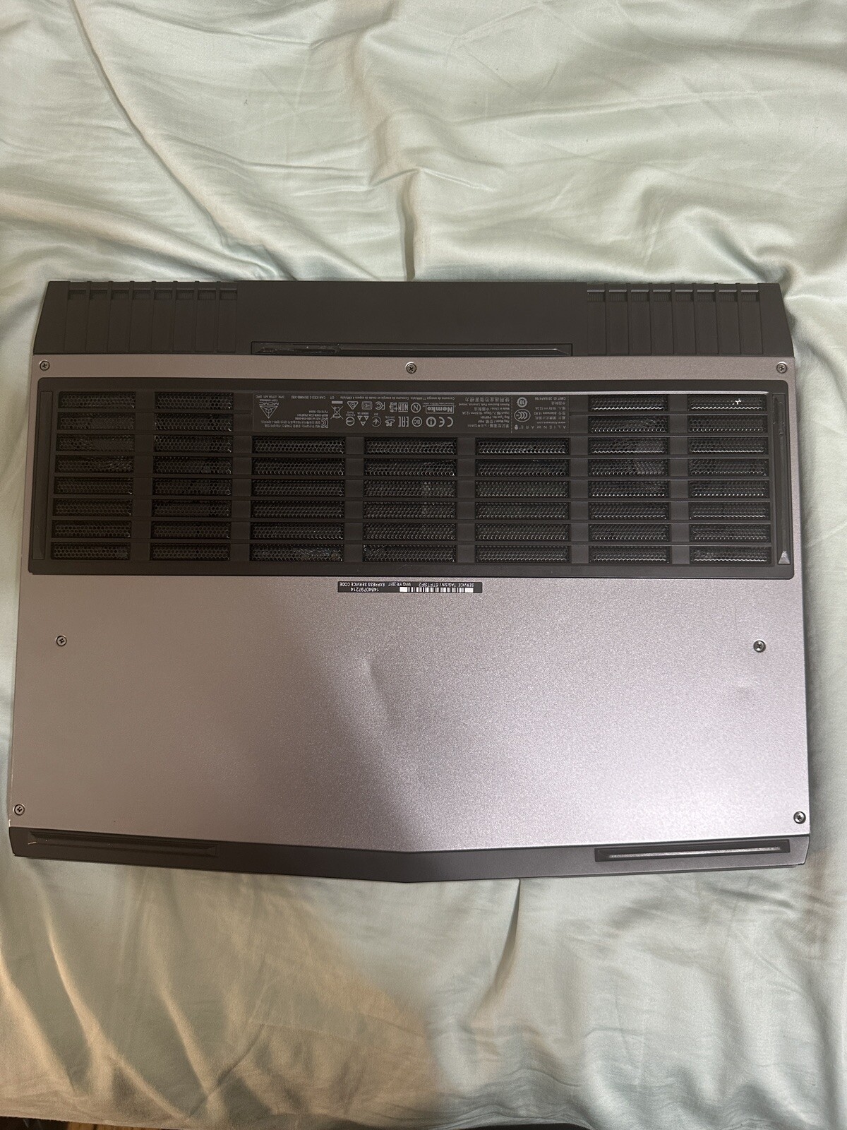 Alienware 15 R3 Gaming Laptop with charger and Logitech G502 Hero (wired)