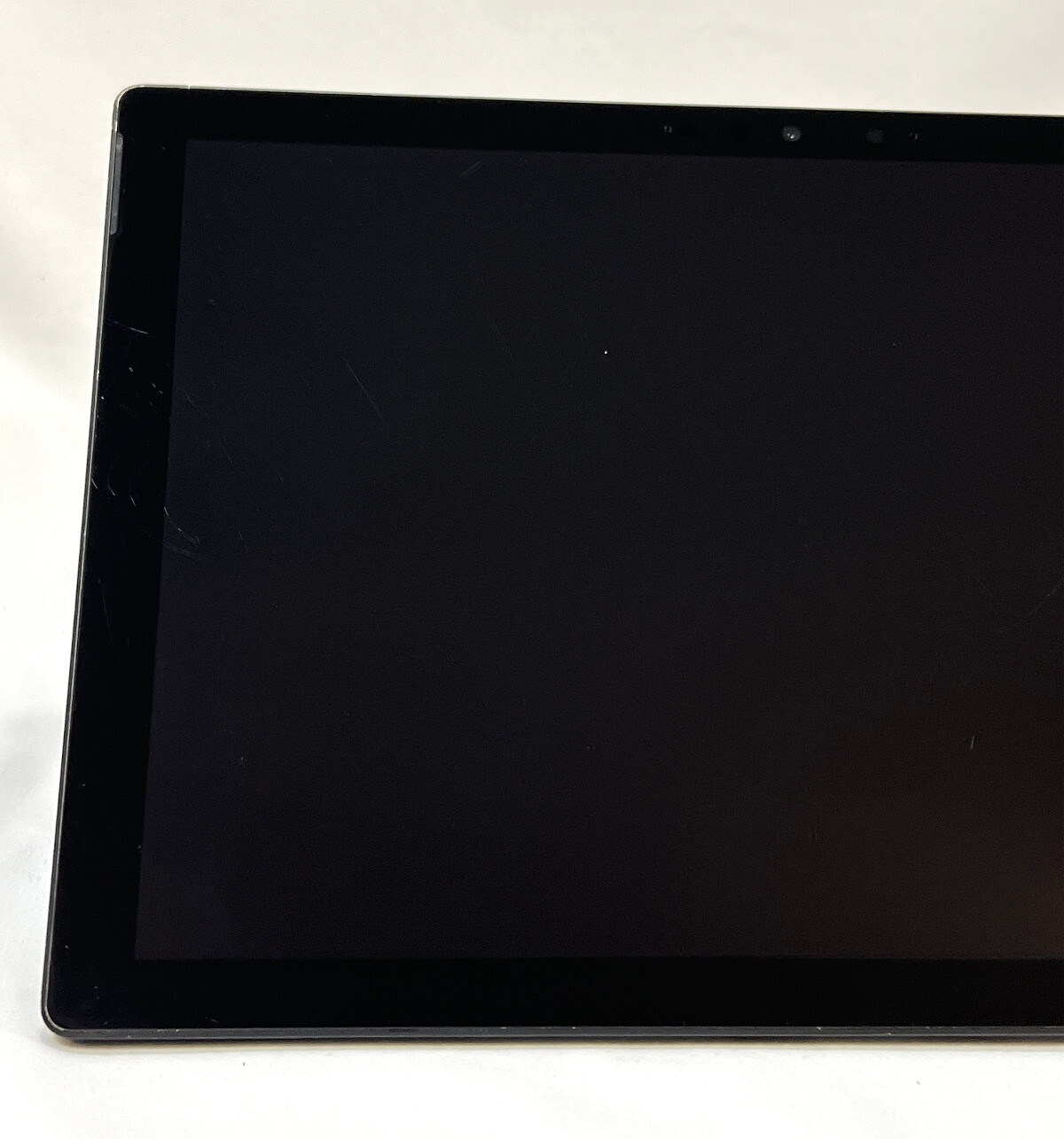Microsoft Surface Pro 7 1866 12.3″ i5-1035G4 8GB 256GB W11H *Works but READ*