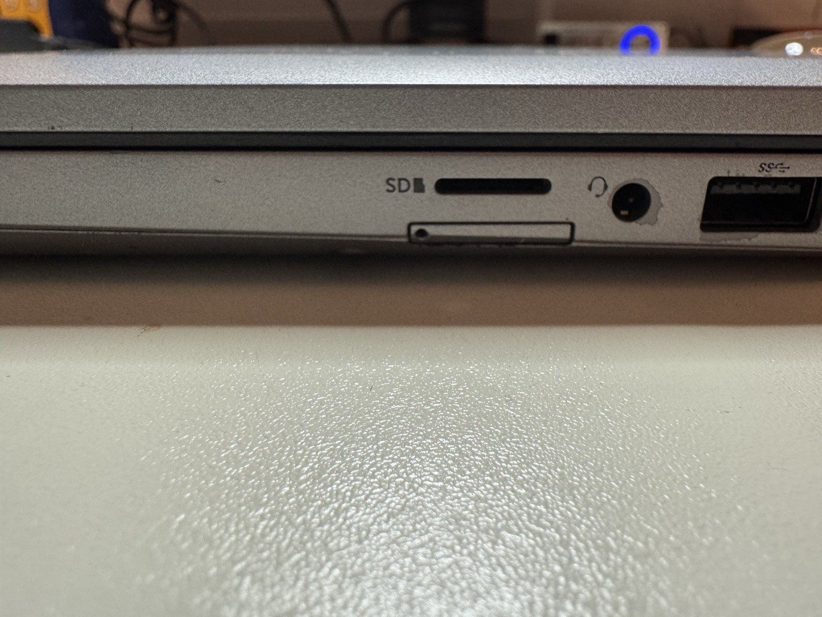 Dell Latitude 5410 14″ i7-10610U 16GB DDR4 RAM 238GB NVMe SSD Win11 Pro