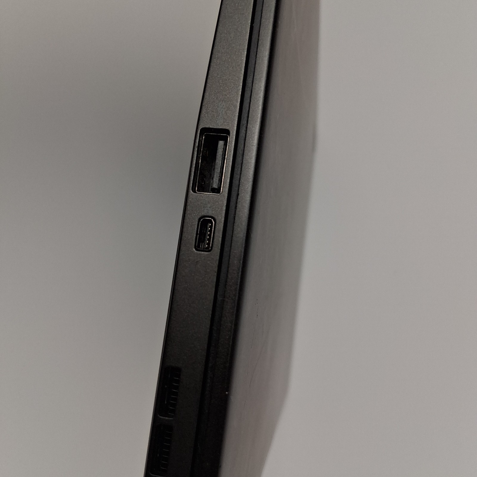 Lenovo ThinkPad X1 Carbon Gen 3 i5‑5300U 8GB 256GB SSD Linux Mint Installed