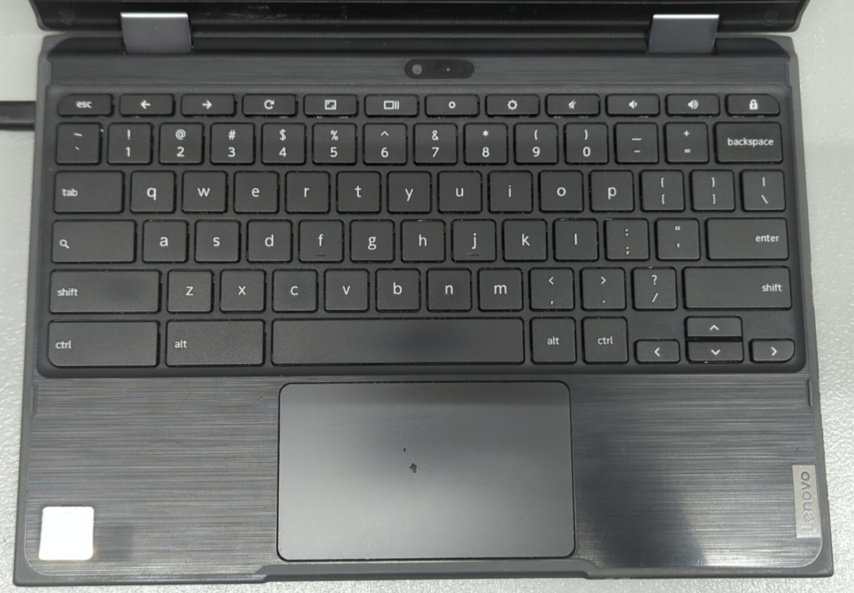 Lenovo 500e 11.6 inch 32GB, Intel Celeron, 1.10GHz, 4GB Chromebook.Wear from Use