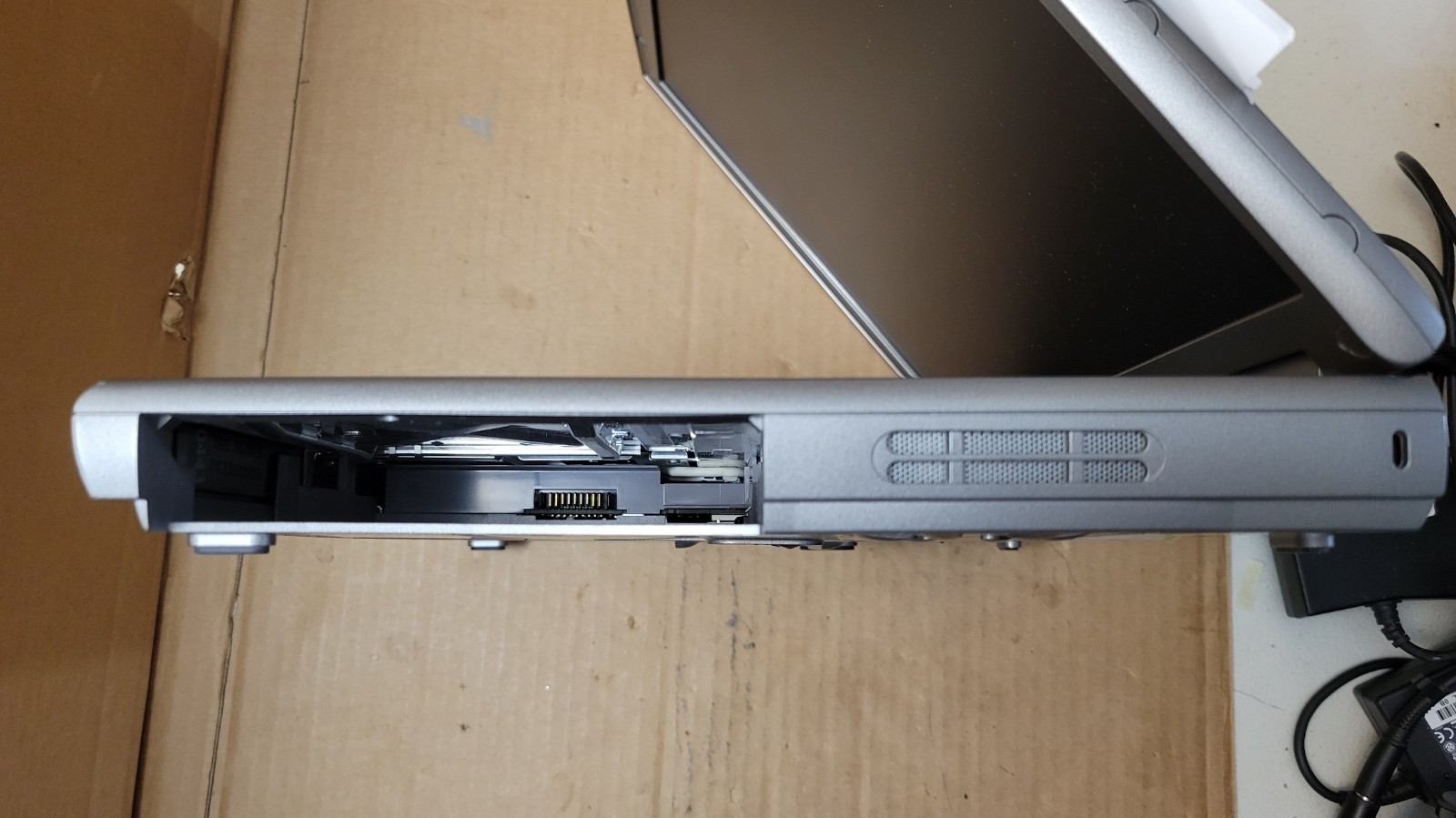 Dell Inspiron 5160 Pentium 4 | 256 MB Ram | No HDD | No Battery