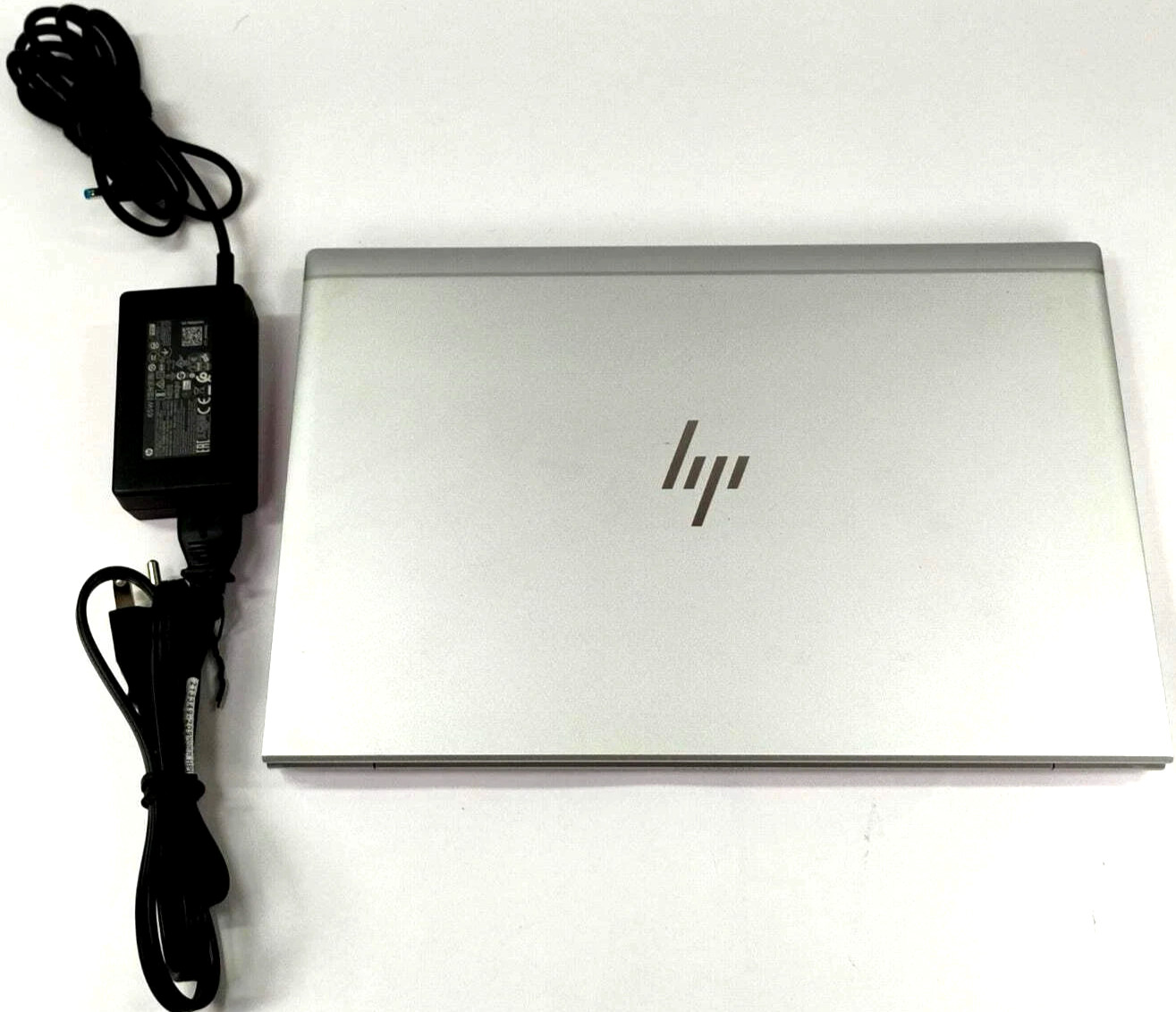 HP EliteBook 840 G8 i5-1135G7 8GB RAM 256GB SSD win 11 Adapter included
