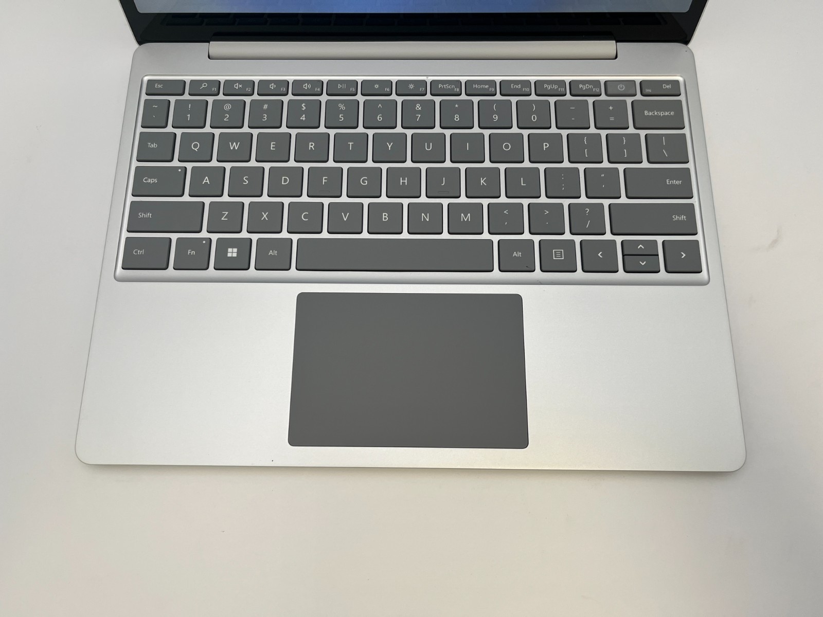 MICROSOFT SURFACE LAPTOPGO 2 (2013) i5-1135G7 8GB DDR5 RAM 128GB NVME WIN 11 PRO