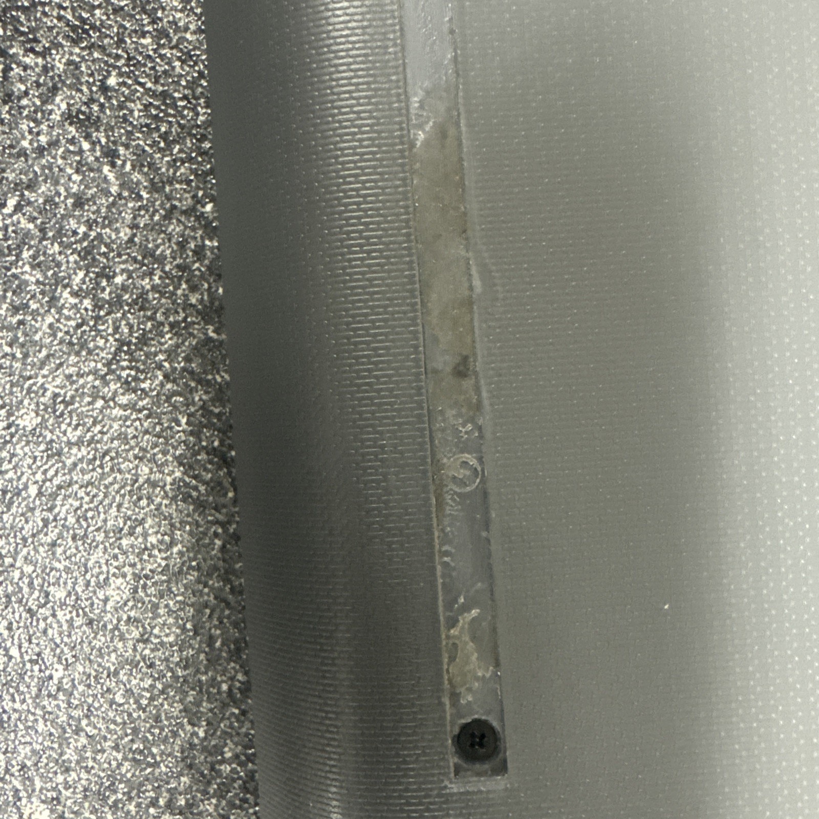 HP 15t-da100 15.6″ HD Laptop BATTERY NOT TESTED AND HAS SCRATCHES AND STAINS!!!!