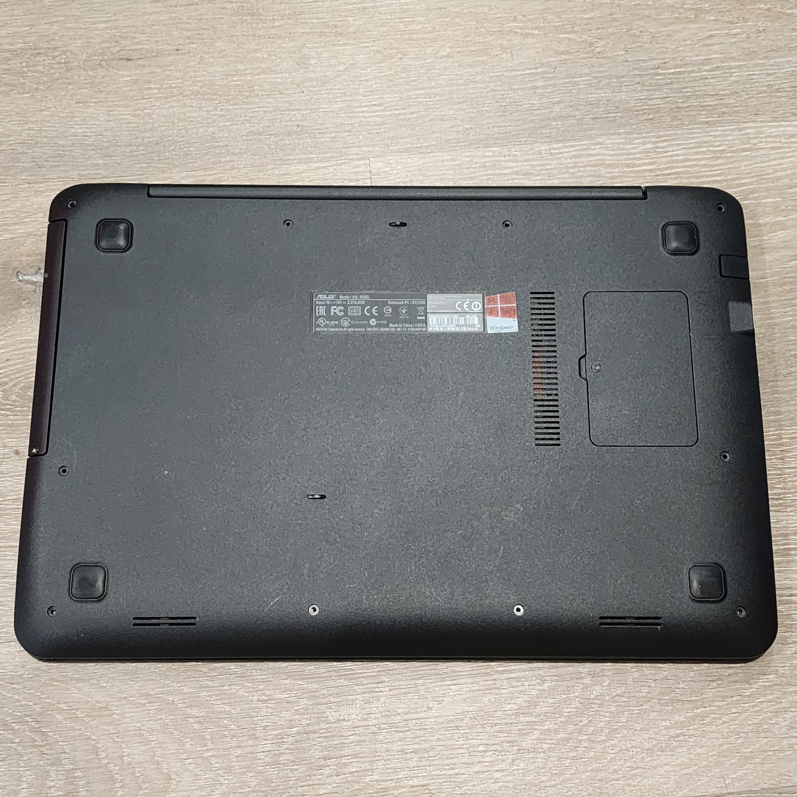 ASUS R556L Laptop – Intel Core I5 – As-Is – for Parts – Untested – Unit Only