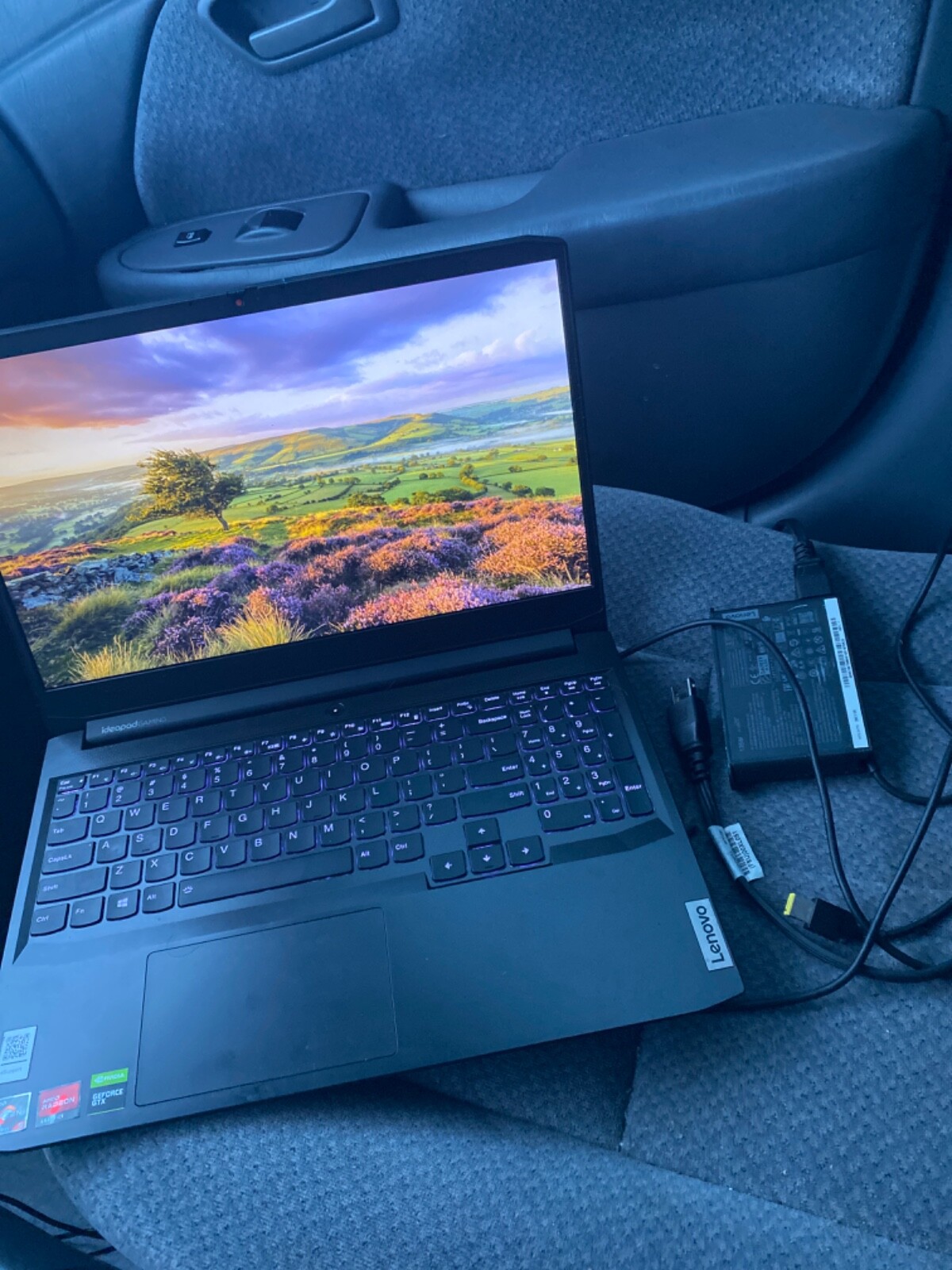 Lenovo IdeaPad Gaming 3 15ACH6 15.6″ (512GB SSD, AMD Ryzen 5-5600H, 3.30GHz, 8GB
