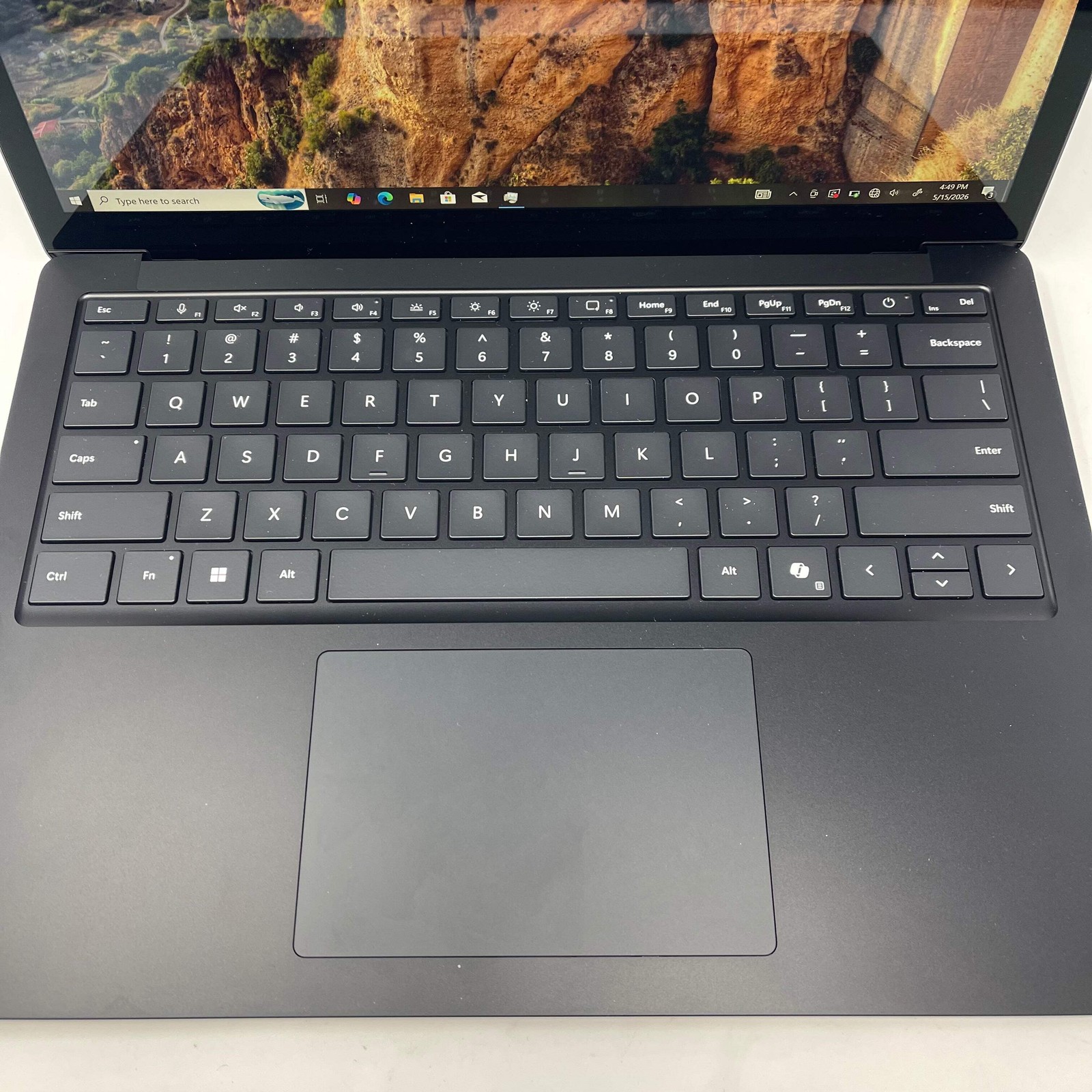 Microsoft Surface Laptop 6 for Business 13″ Ultra 7 165H 3.8GHz 32GB RAM 1TB SSD