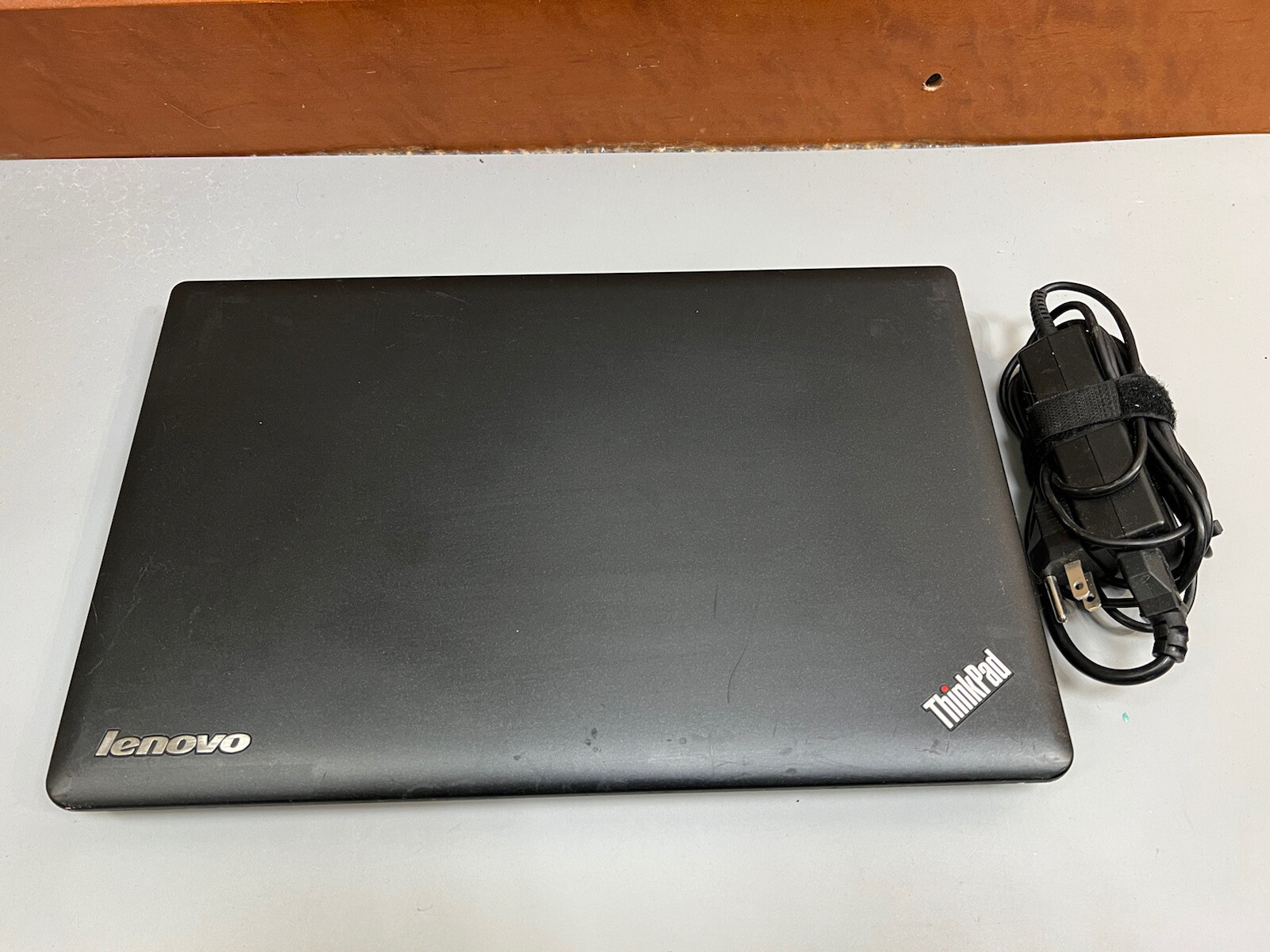 Lenovo thinkpad E545 AMD A6-5350M Radeon HD 2.90GHz 4GB RAM 320GB HDD WEBCAM