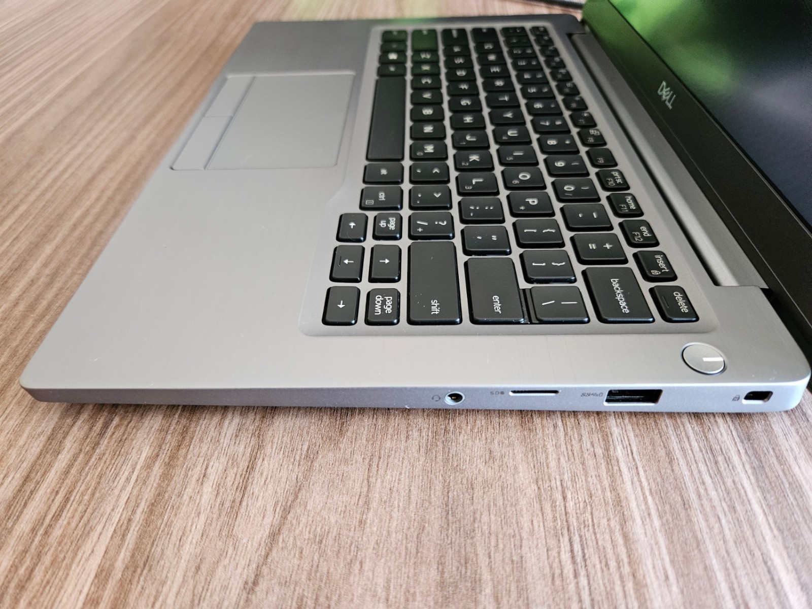 Dell Latitude 7300 13.3″ Touch i5-8365U vPro 32GB DDR4 512GB NVMe Backlit Win10