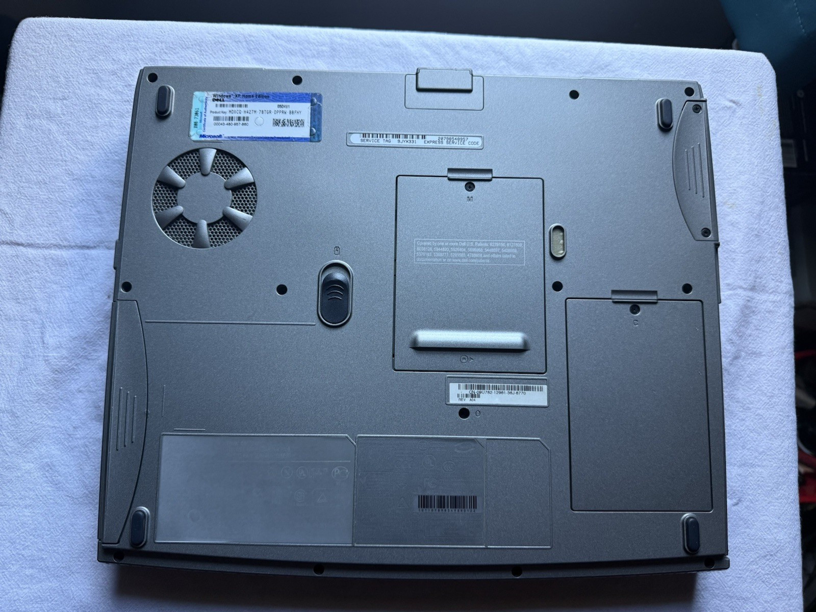 DELL Inspiron 1100 15″ Intel Pentium Laptop (AS-IS, Untested)