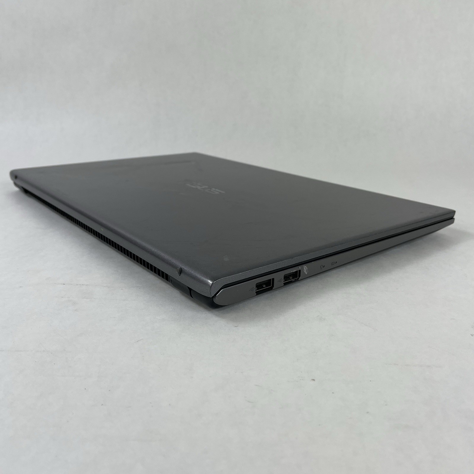 ASUS VivoBook F512F 15.6″ i3-8145U 2.10 GHz 8 GB RAM No SSD No OS No AC