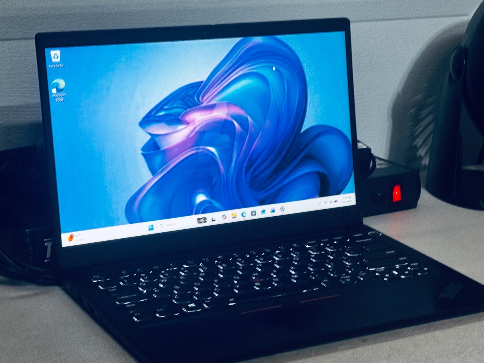 Lenovo ThinkPad E14 Touch Laptop-11th Gen. Intel i7 1165G7-16GB RAM-256GB WIN 11
