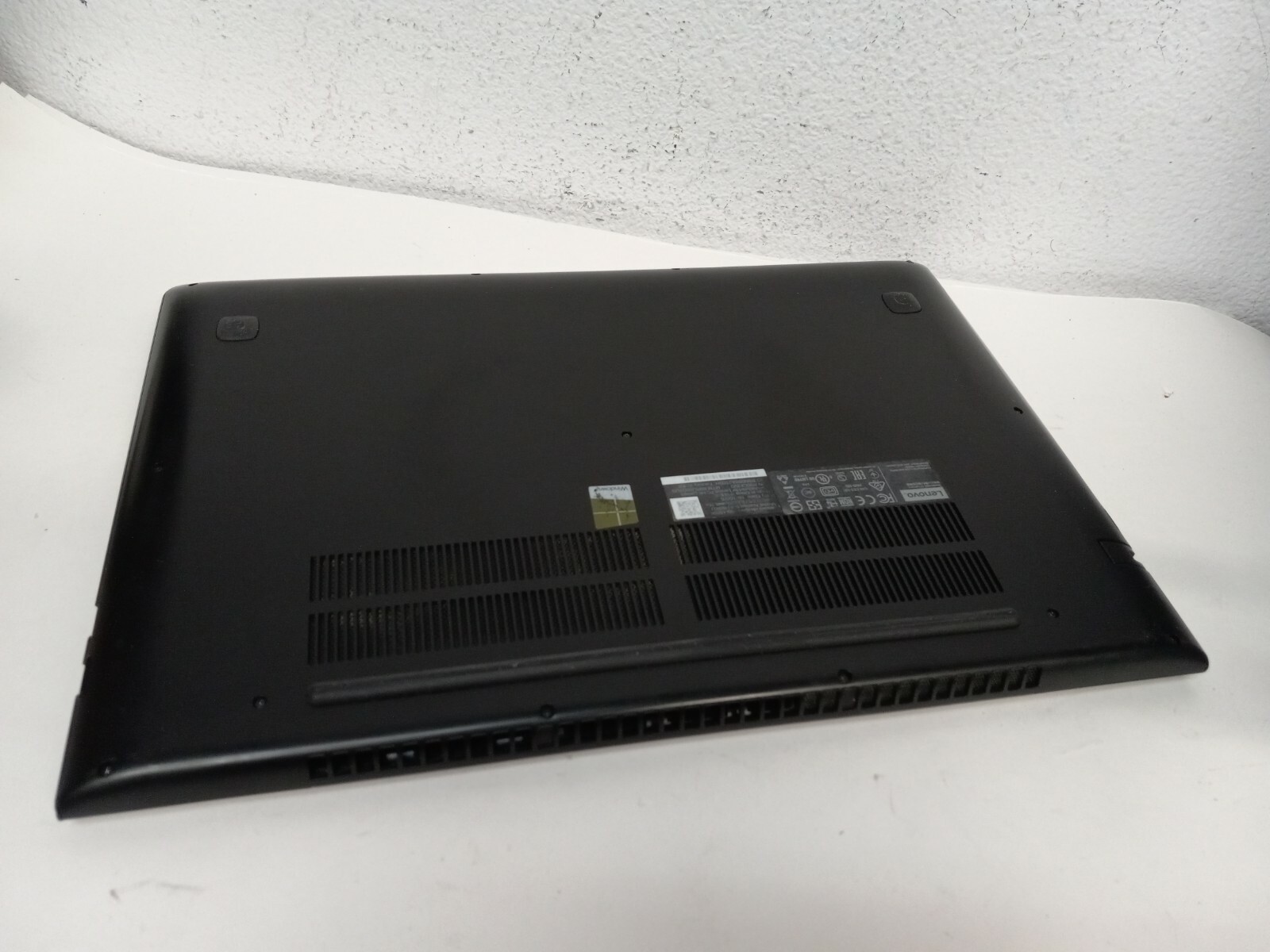 Lenovo 700-15ISK 15.6″ Intel-Core i7-6700HQ 16GB 1024GB SSD Win11 H NVIDIA 950M
