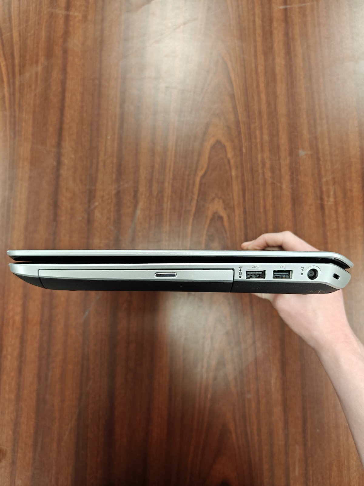 (No Power) HP Envy dv6 Laptop W. 6 GB RAM No HDD