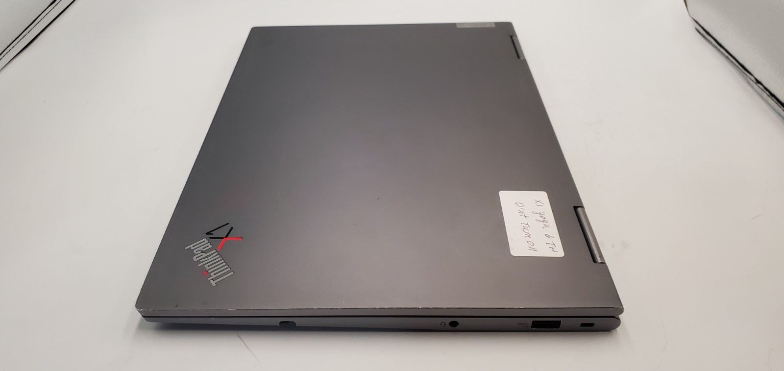 Lenovo ThinkPad X1 Yoga Gen 6 Laptop i5-11th Gen No BAT/SSD/RAM Doesn’t Boot