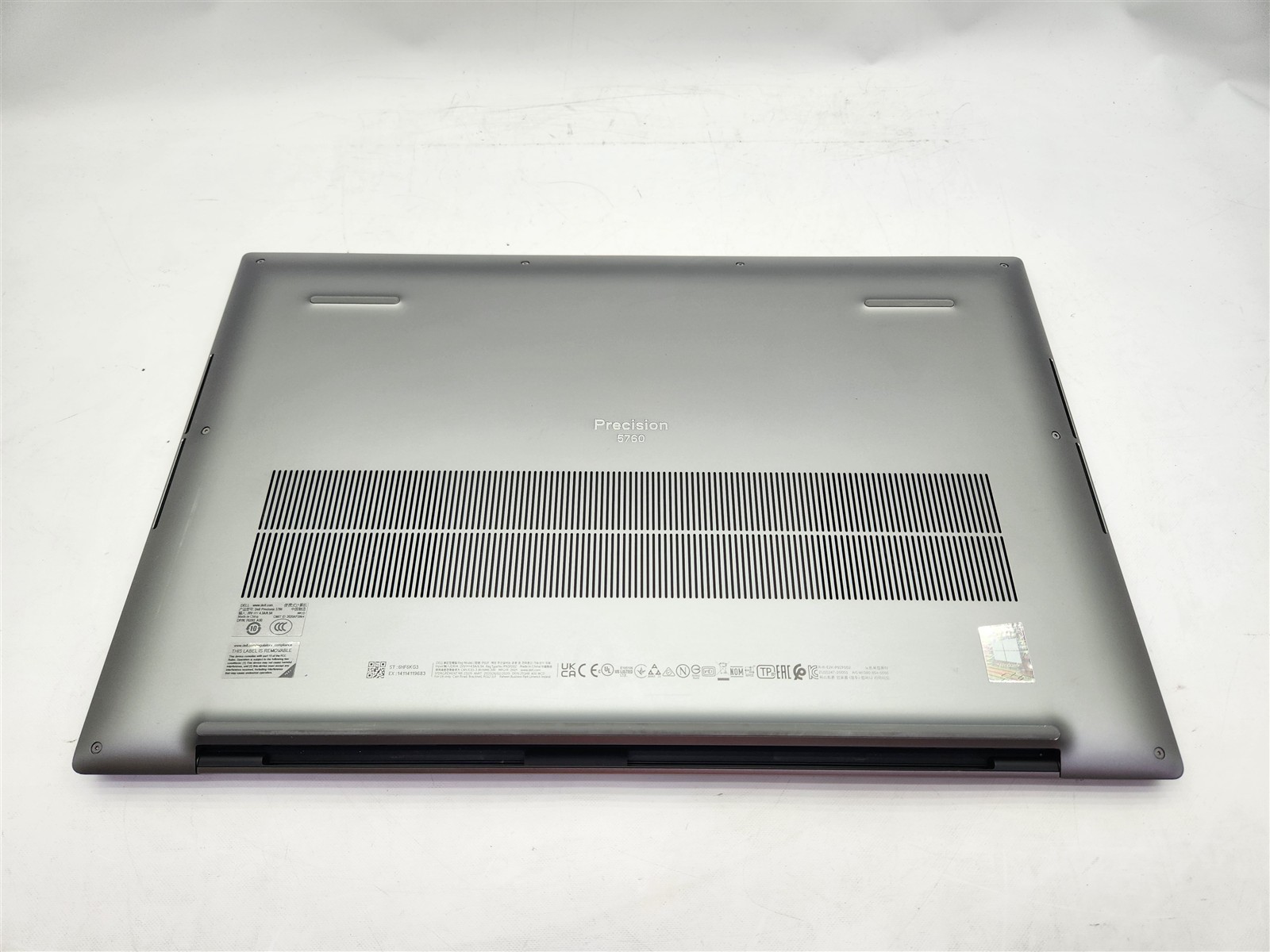 Dell Precision 5760 17″ Xeon W-11855M 32GB RAM nVidia RTX A3000 1TB NVMe Laptop