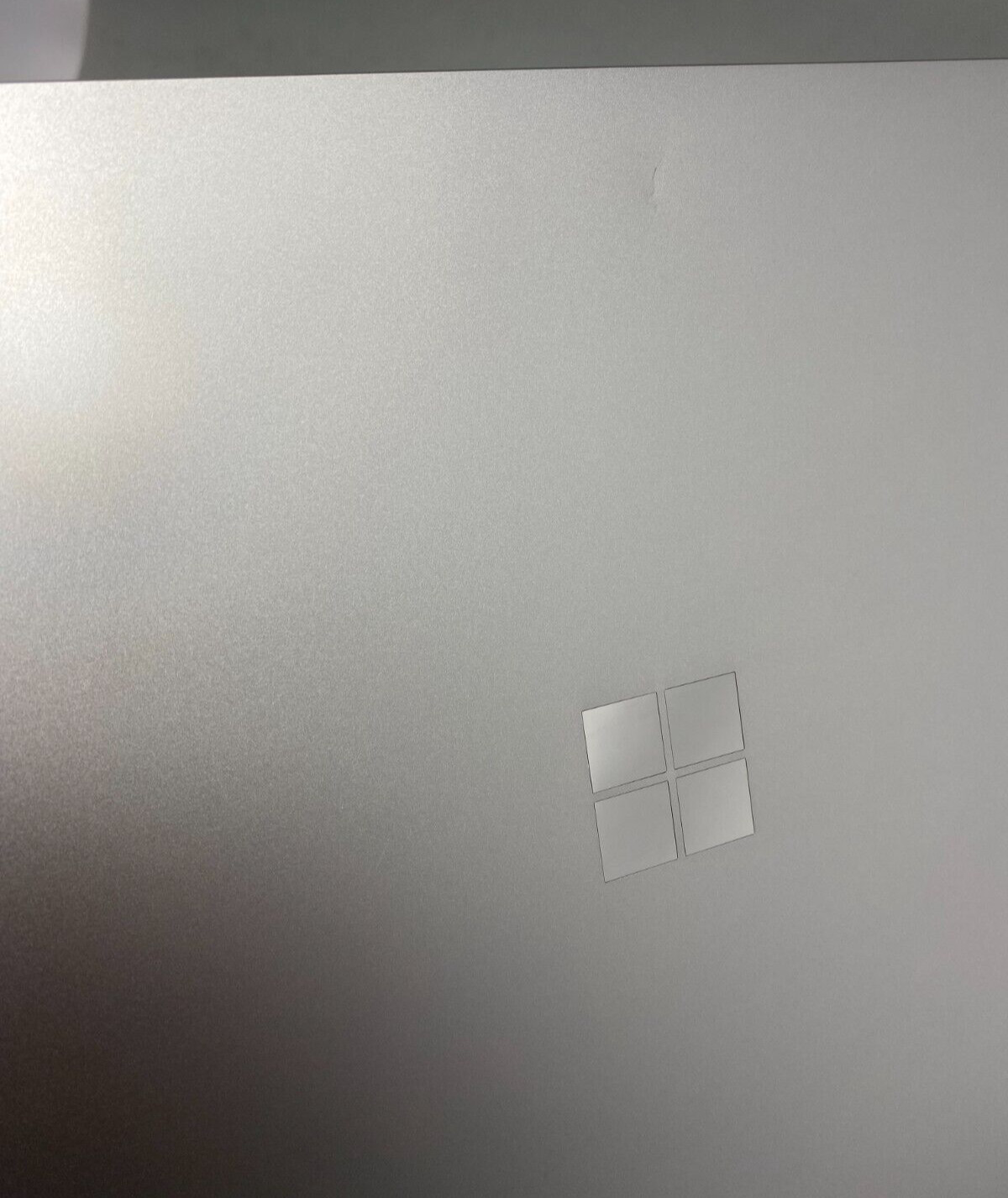 Microsoft Surface Laptop 4 1950 i5-1145G7 2.6GHz 256GB SSD 16GB DDR4 SLV C/Dent