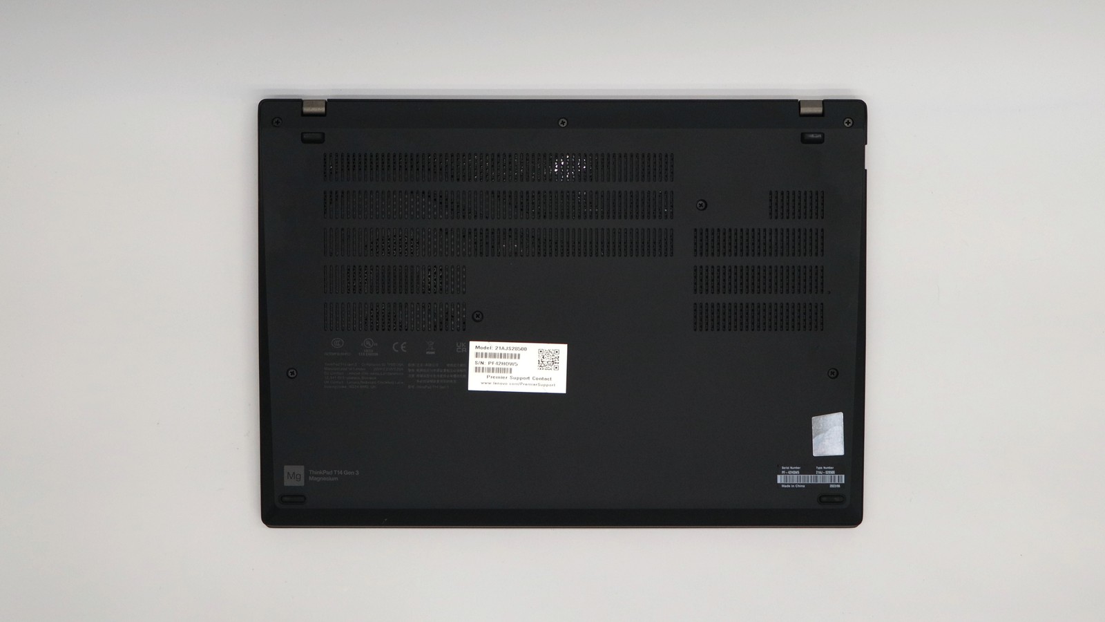 Lenovo ThinkPad T14 Gen 3 14″ i7-1265u 32GB 512GB – Very Good