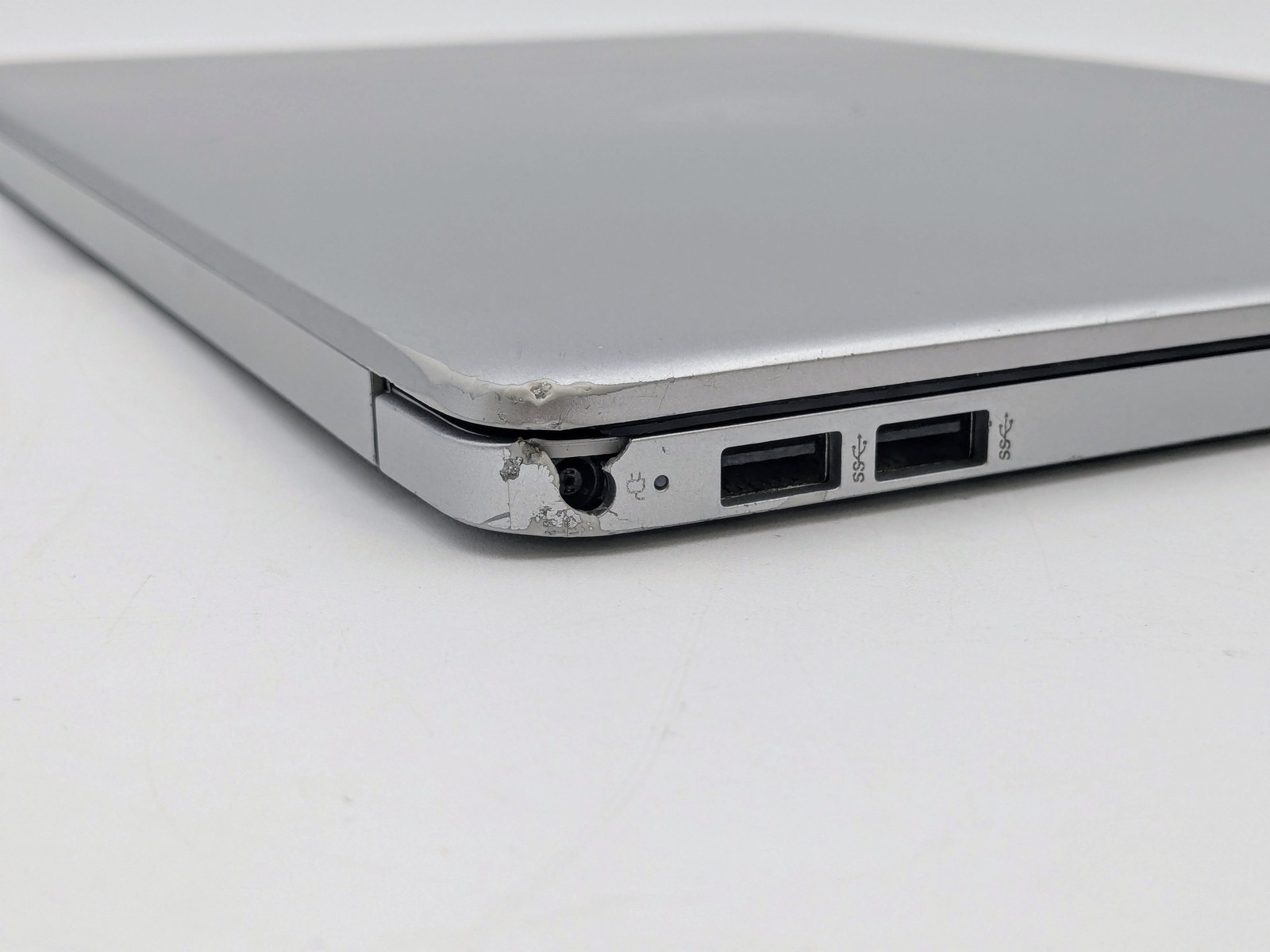 HP Laptop – 15-ef0023dx 15″ HD Touch RYZEN 5 3500U Radeon Vega 8 Webcam *READ*