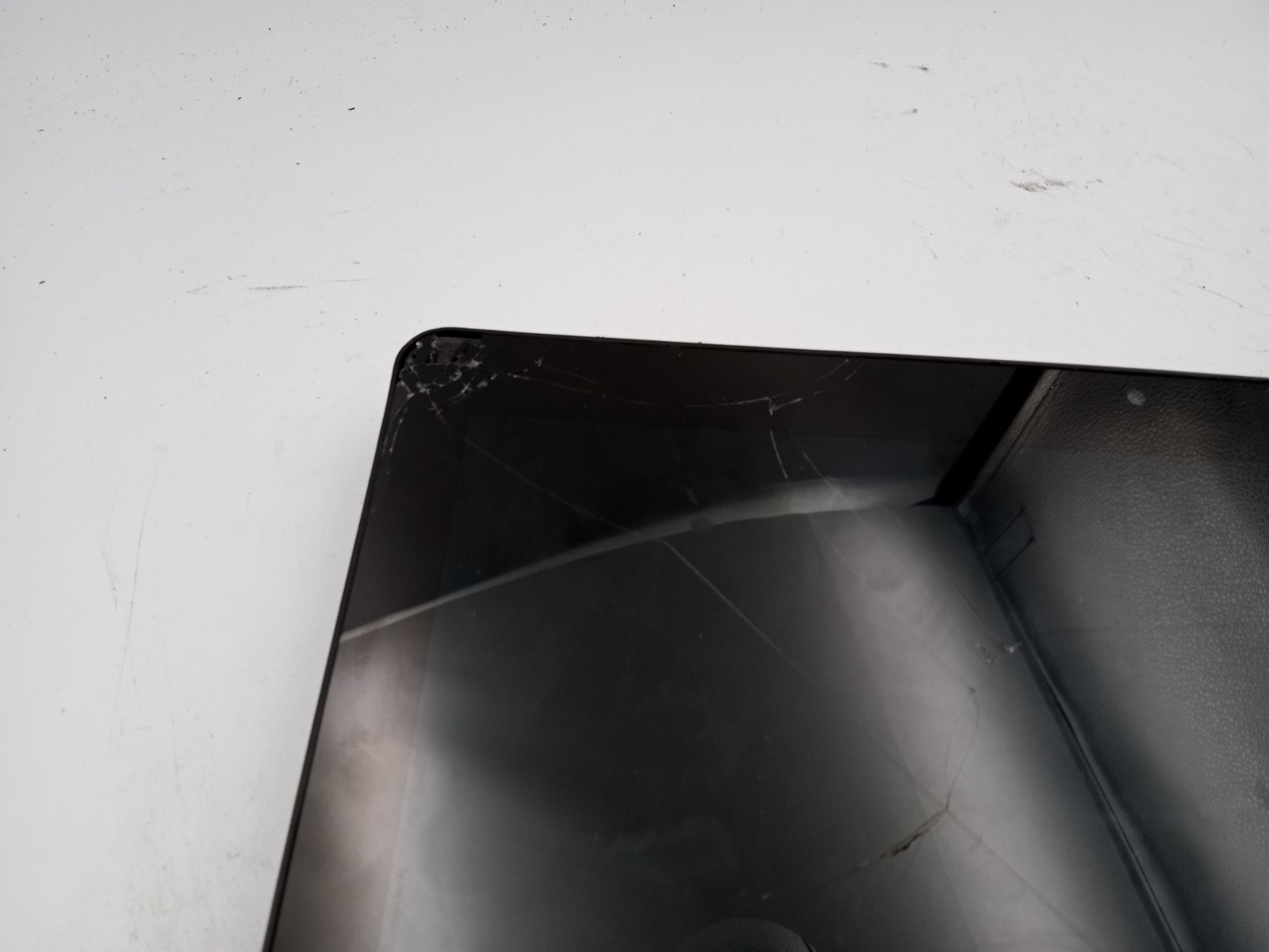 Lenovo Thinkpad 11e Yoga Gen 6 11.6″ 2in1 Laptop Intel m3 8th Gen – PARTS -RR