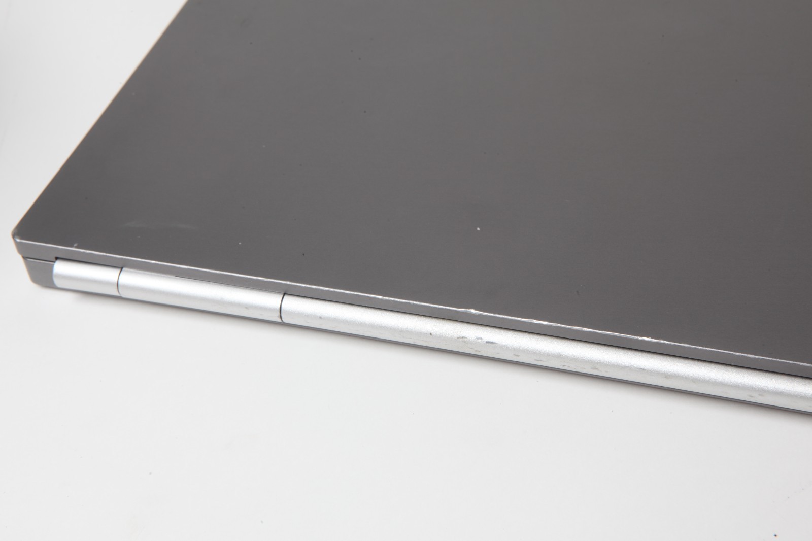2013 Chromebook Pixel CB001 LTE, premium/high-end Chromebook – Good Condition