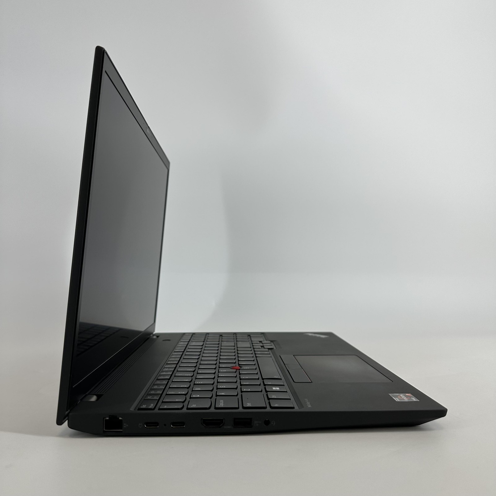 Lenovo ThinkPad T16 Gen 2 FHD+ TOUCH 3.3 GHz Ryzen 7 PRO 7840U 32GB 1TB SSD Good