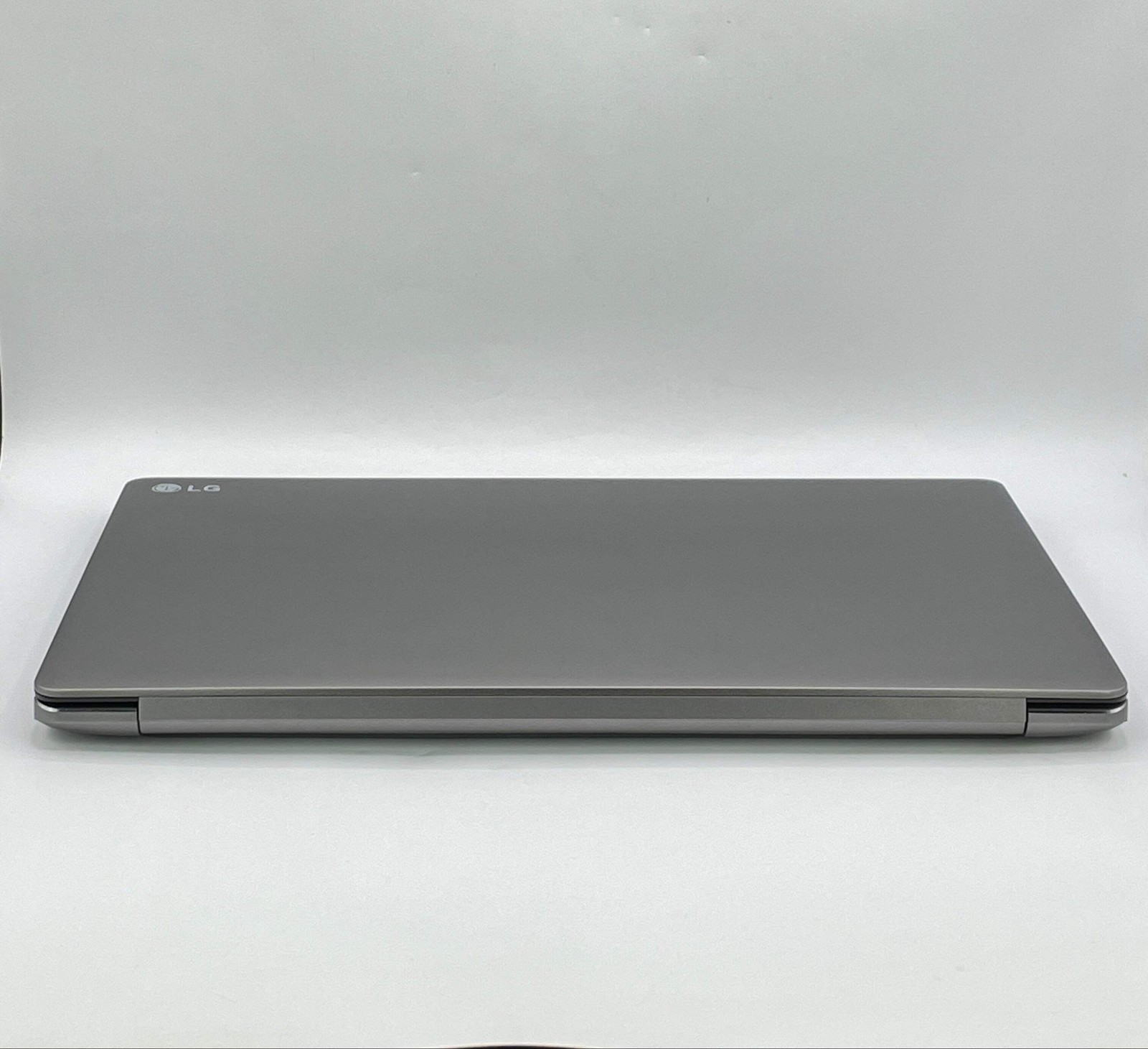 LG UltraPC 15 15U70P 15.6″ i7-1165G7 2.8GHz 16GB RAM 512GB SSD GeForce GTX 1650