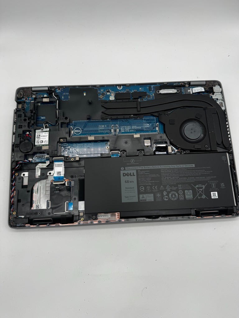 DELL Latitude 5511 Laptop Intel 10th Gen i5 CPU NO SSD/RAM For Parts or Repair