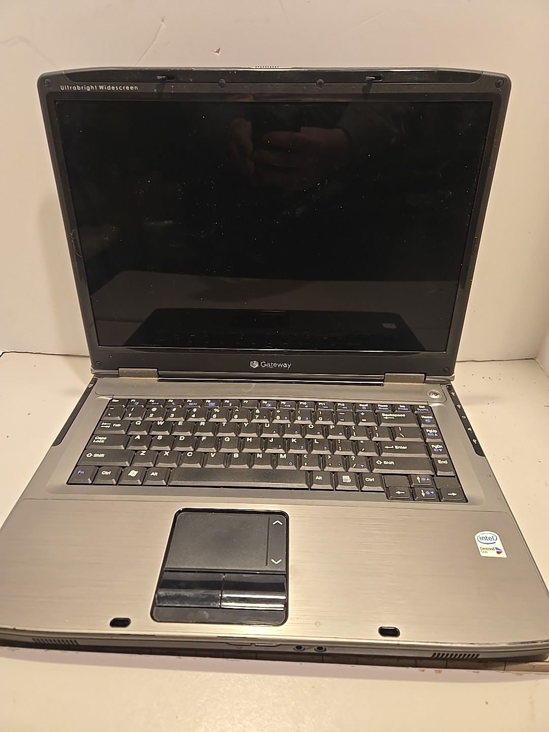 Gateway Laptop Model MA7 No Charger Not Sure If Working Or Not