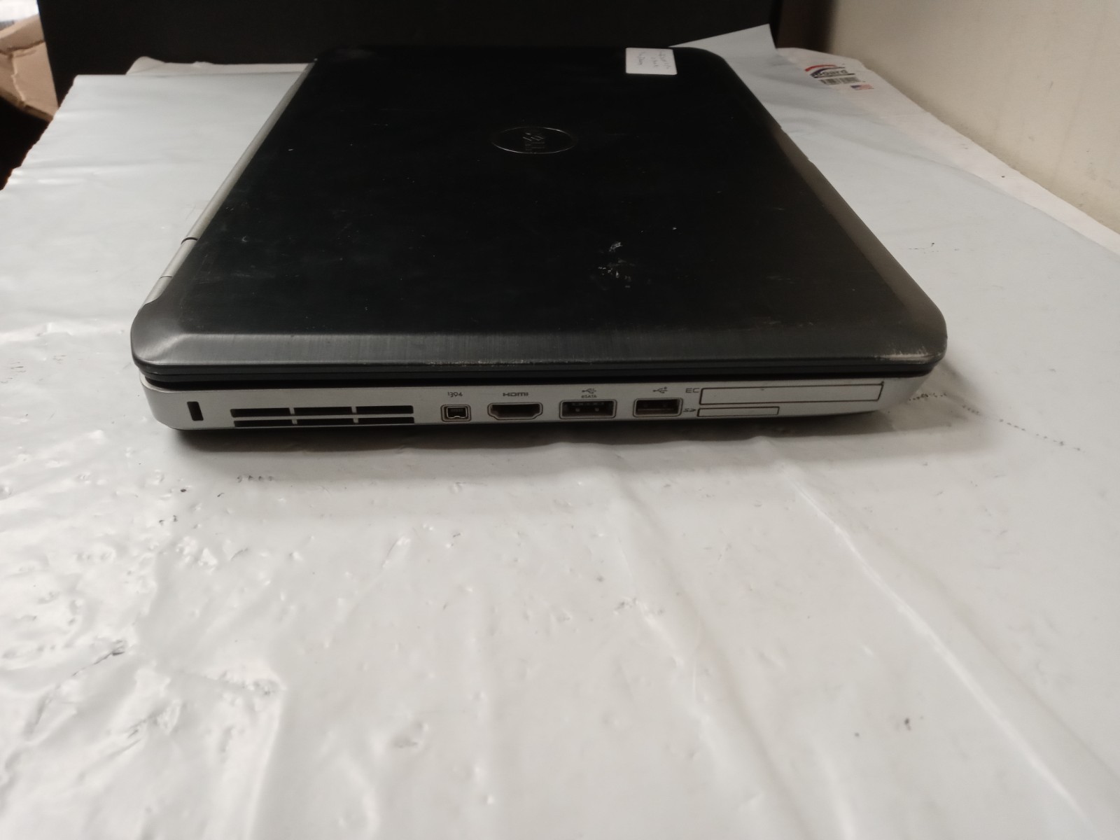 Dell Latitude E5520 i7-2620M CPU@2.7GHz 4GB RAM 0 GB HDD NoOS NO AC-ADAPTER
