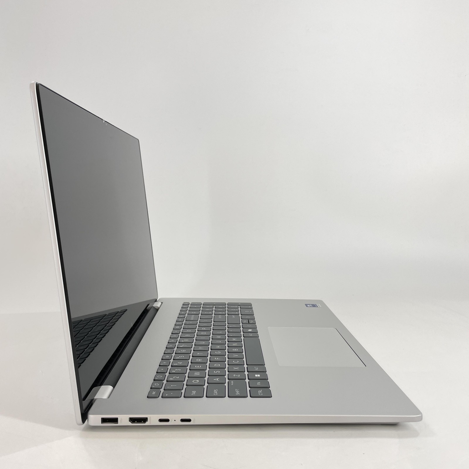 HP OmniBook 7 AI PC 17.3 FHD TOUCH 2.1 GHz Ultra 5 226V 16GB 512GB – SMOKE ODOR