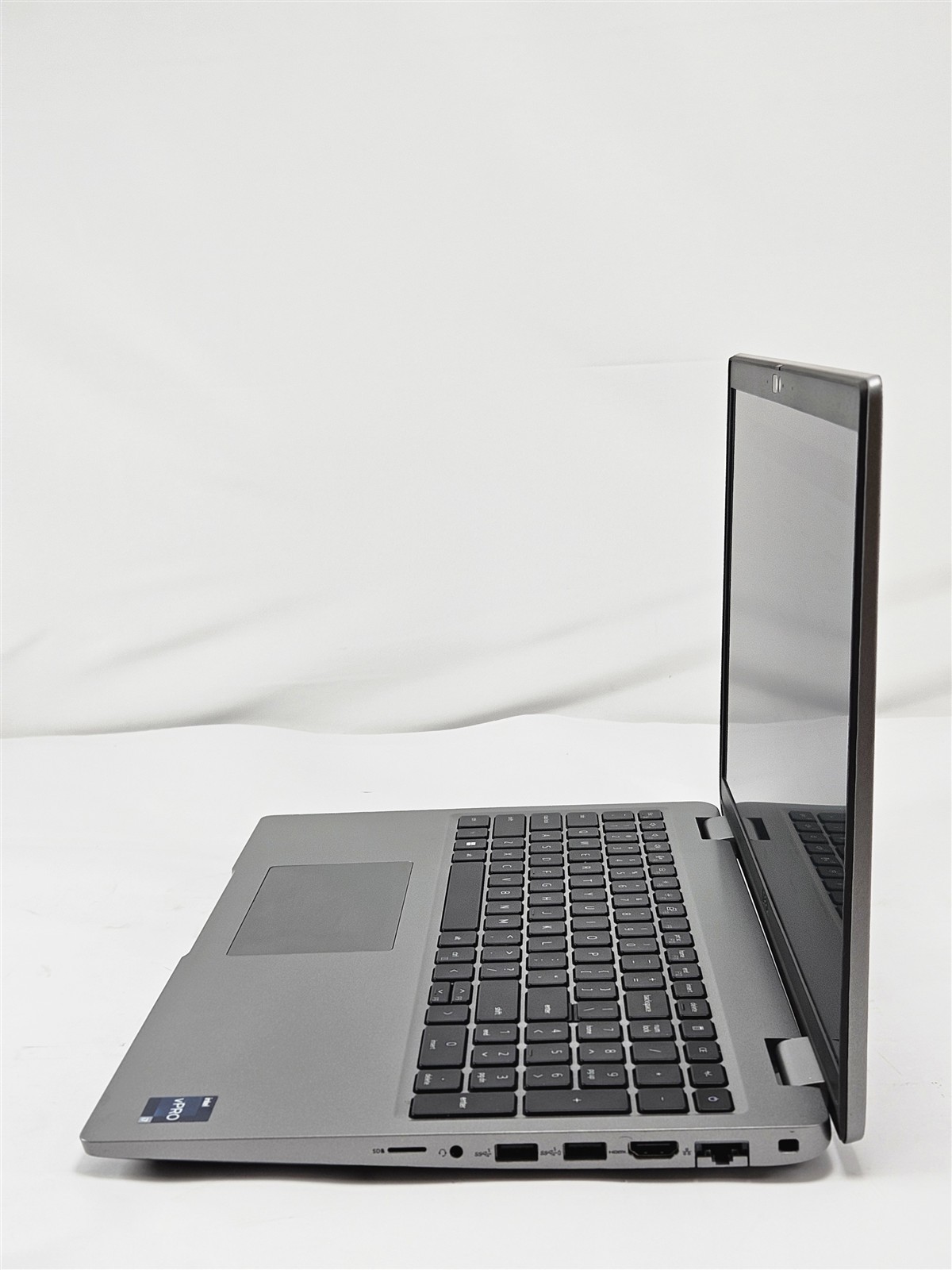 Dell 15.6″ Latitude 5540 Intel Core i7-1370P 32GB 1TB SSD Business